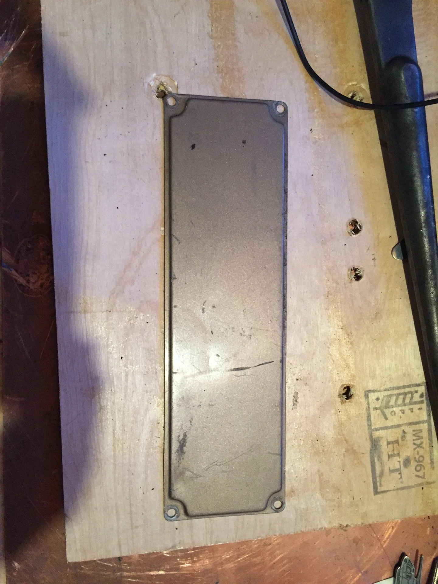 Hatch plate