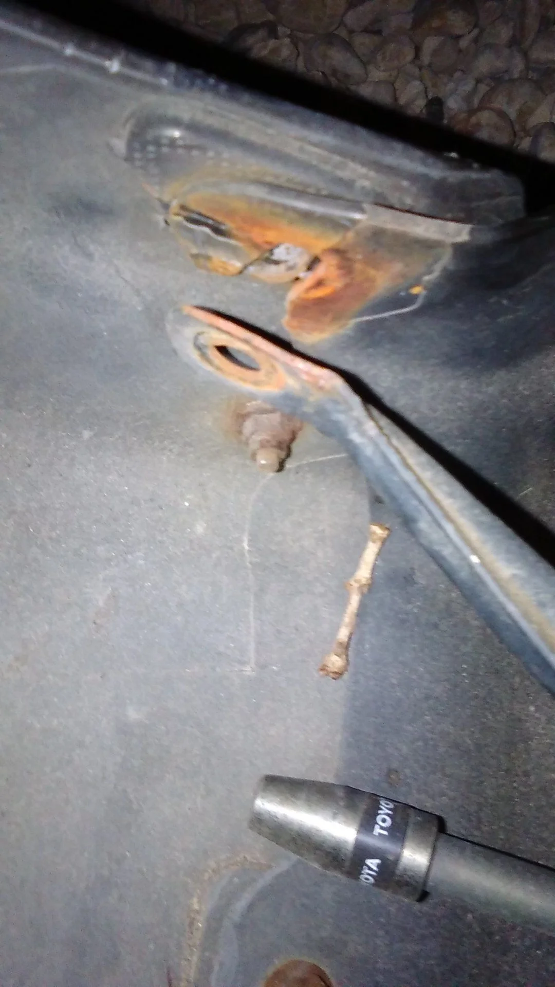 HDJ81 factory bumper missing connection