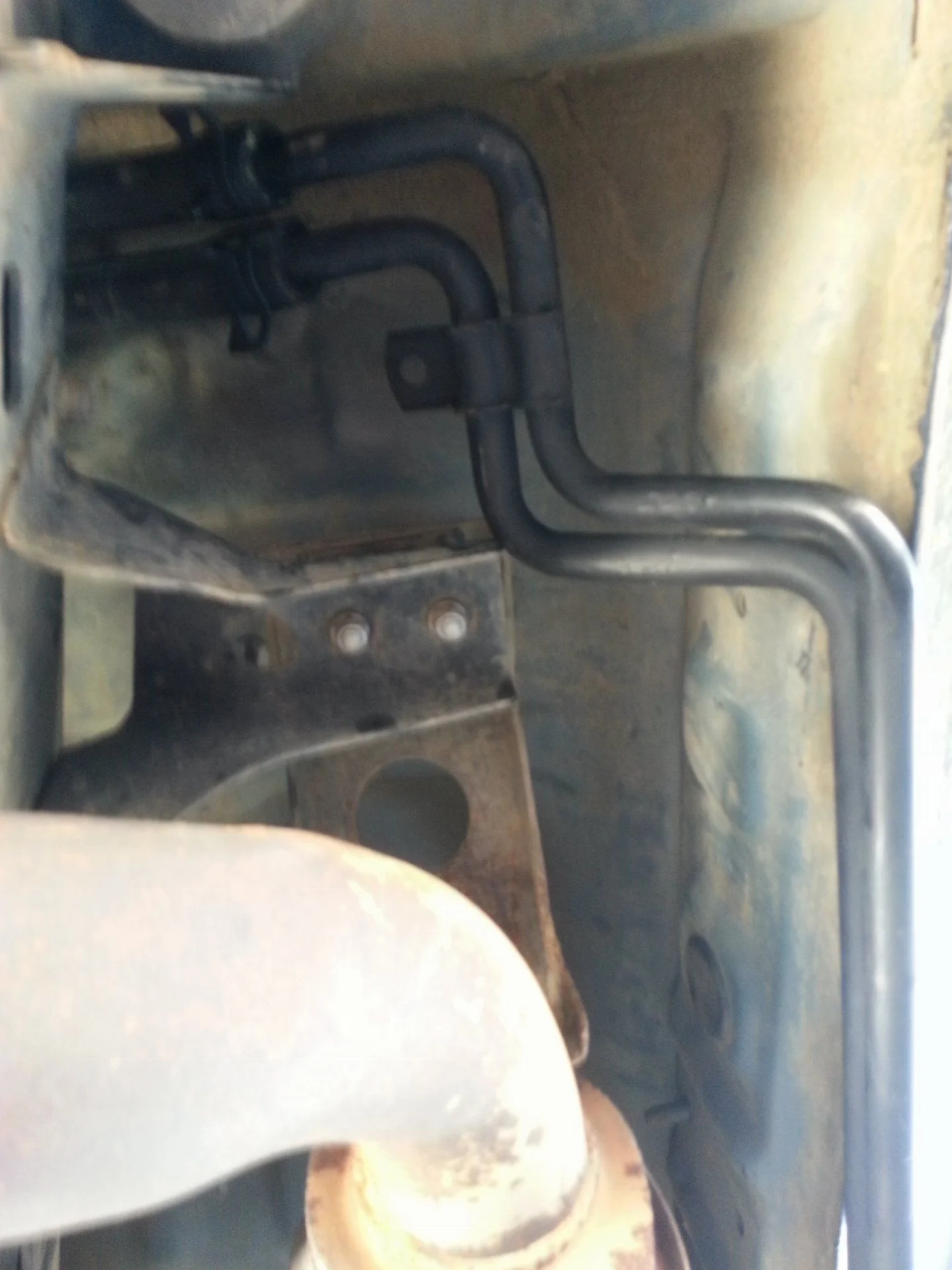 HOW TO GET THE REAR HEATER HARD PIPES OUT