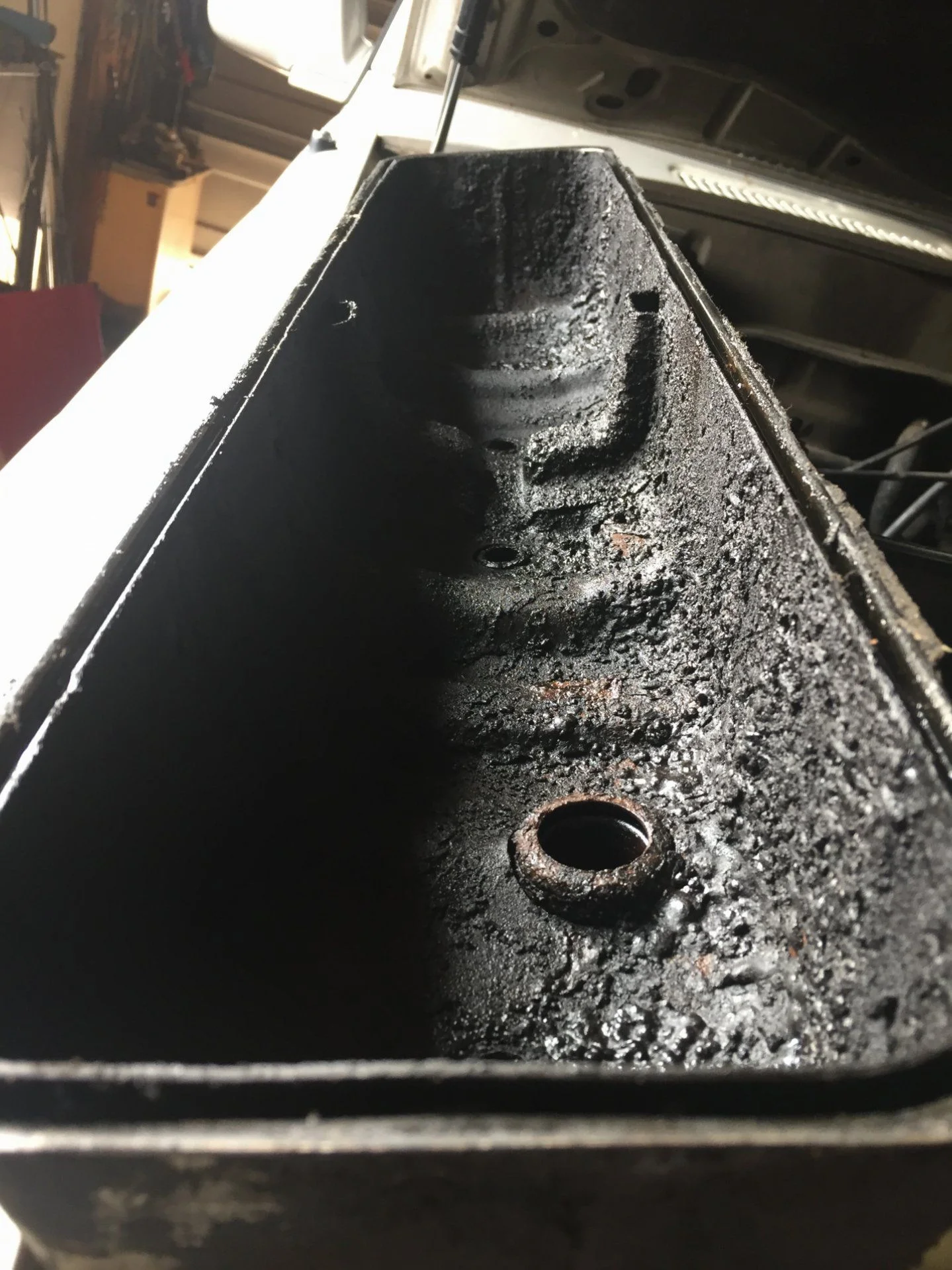 Carbon deposits inside valve cover | IH8MUD Forum