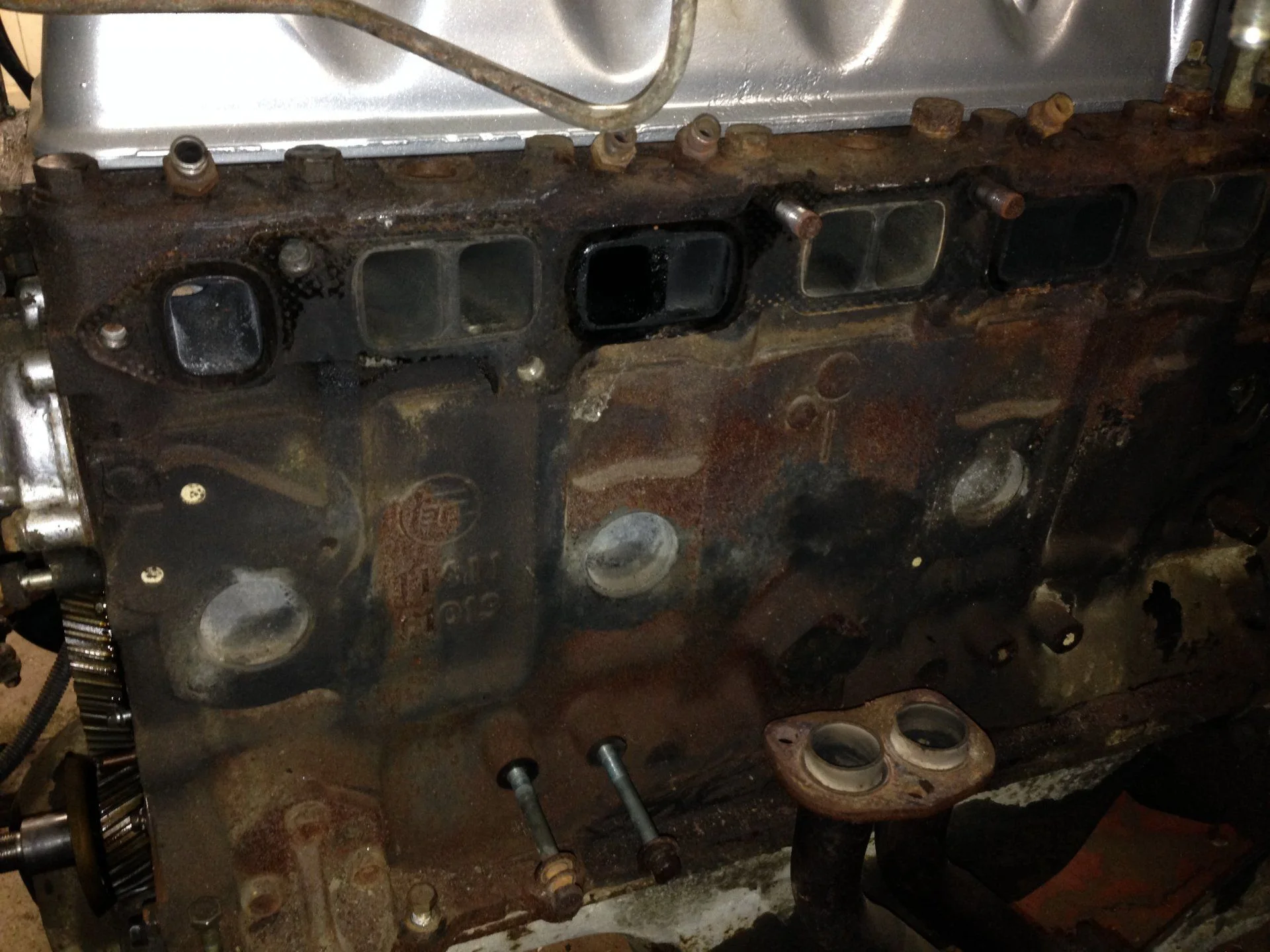Intake/Exhaust manifold block_1