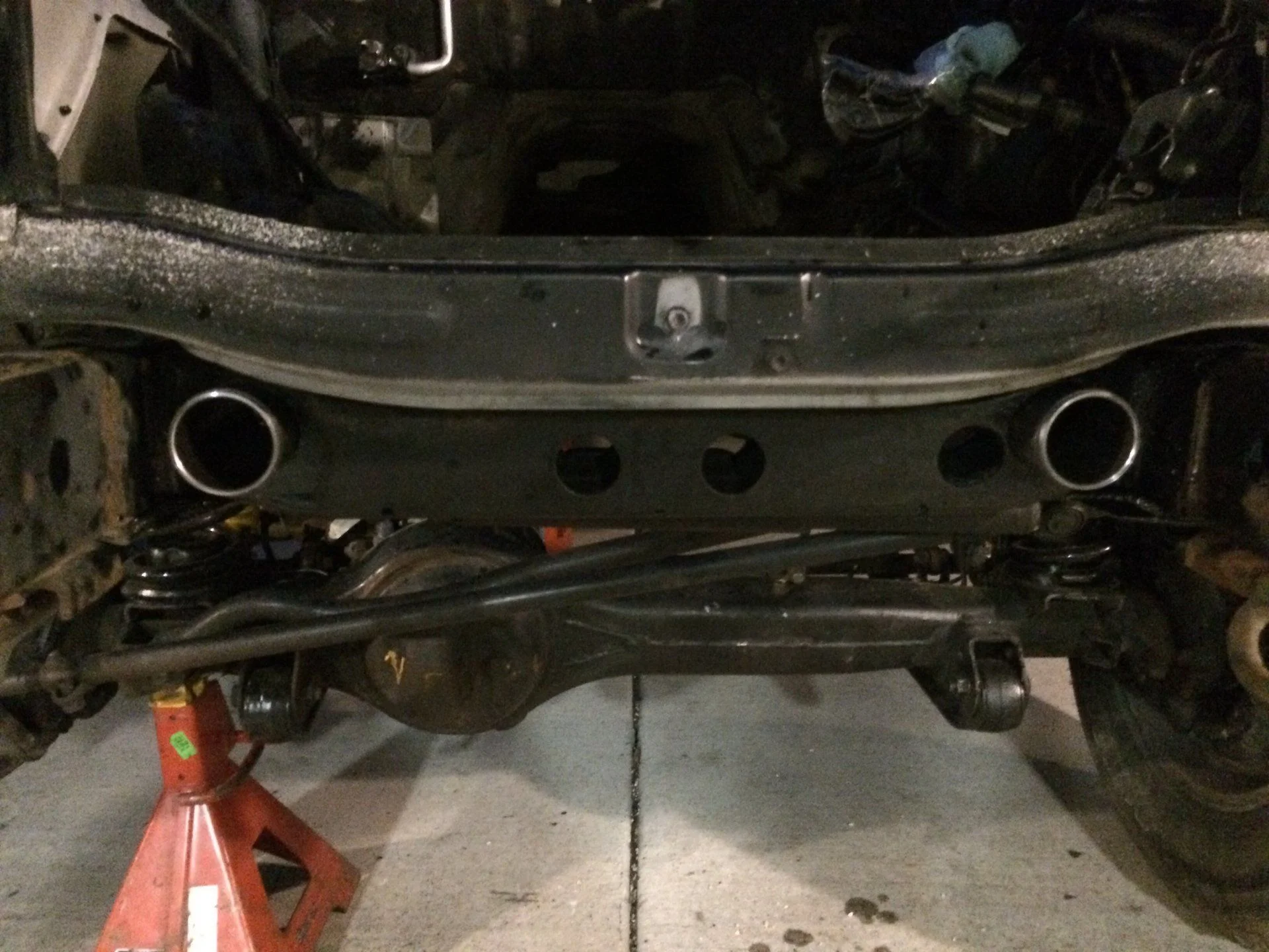 Intercooler pass through tubes