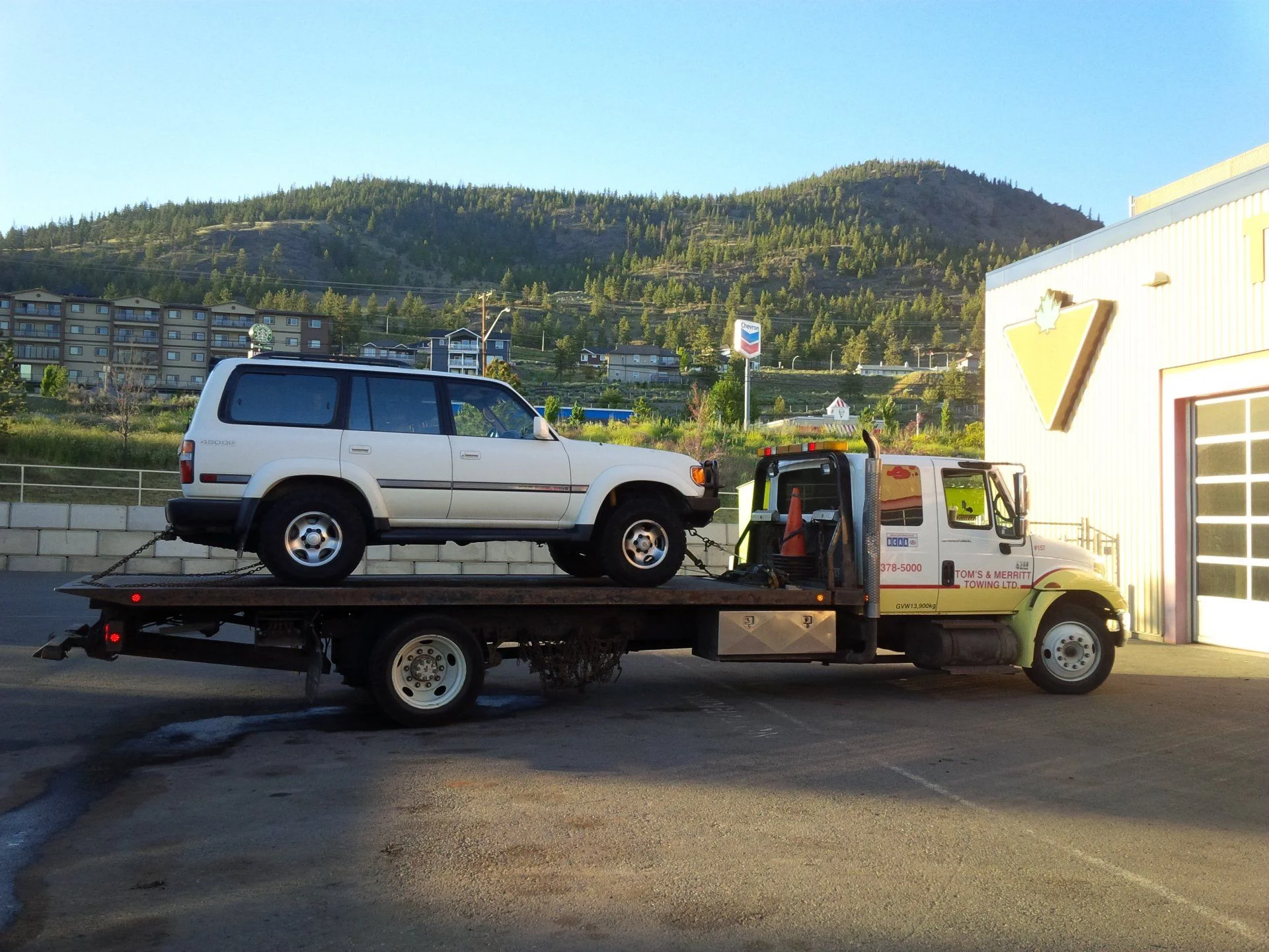 Kelowna PHH tow