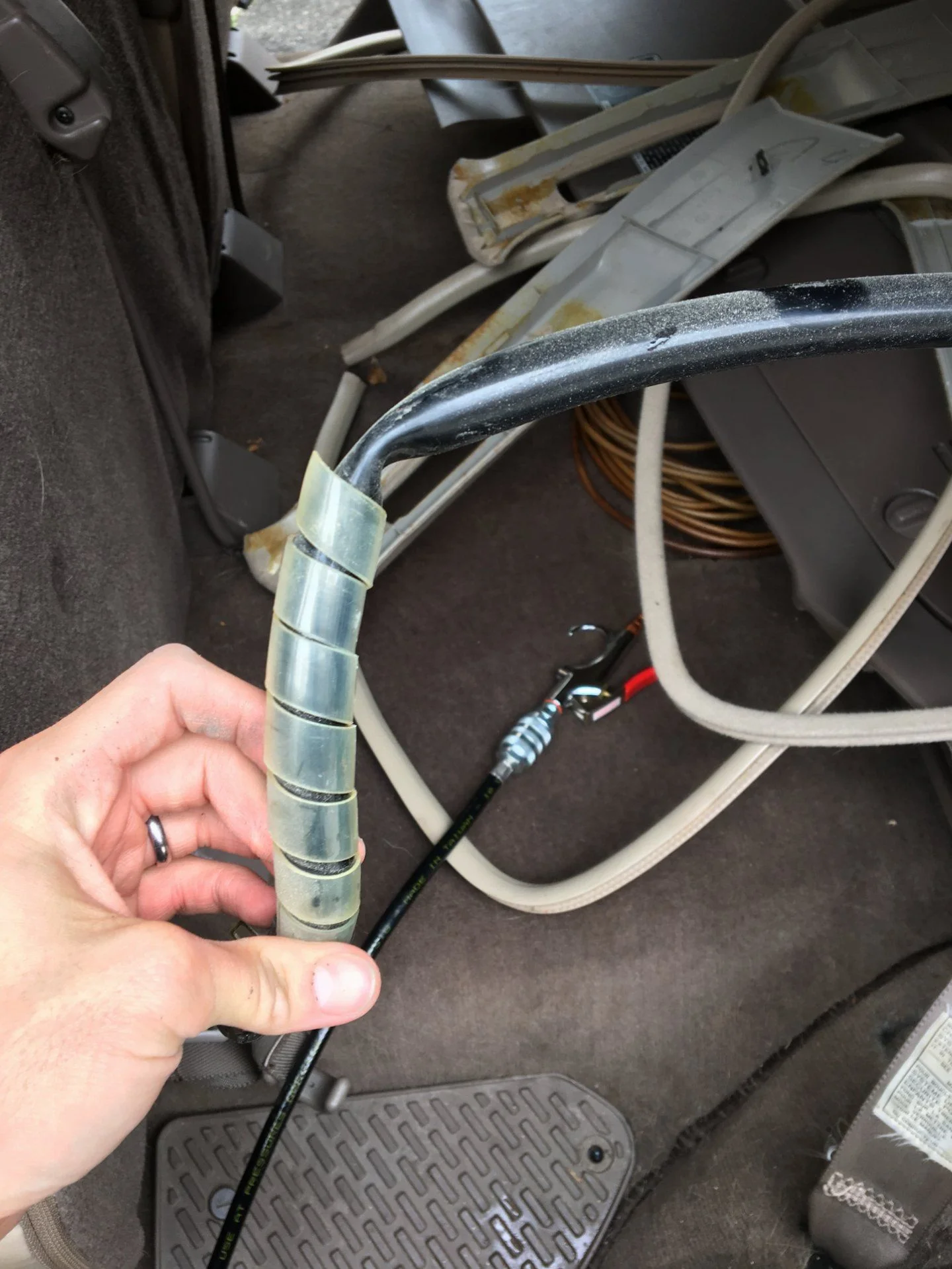 Kink in driver side rear line