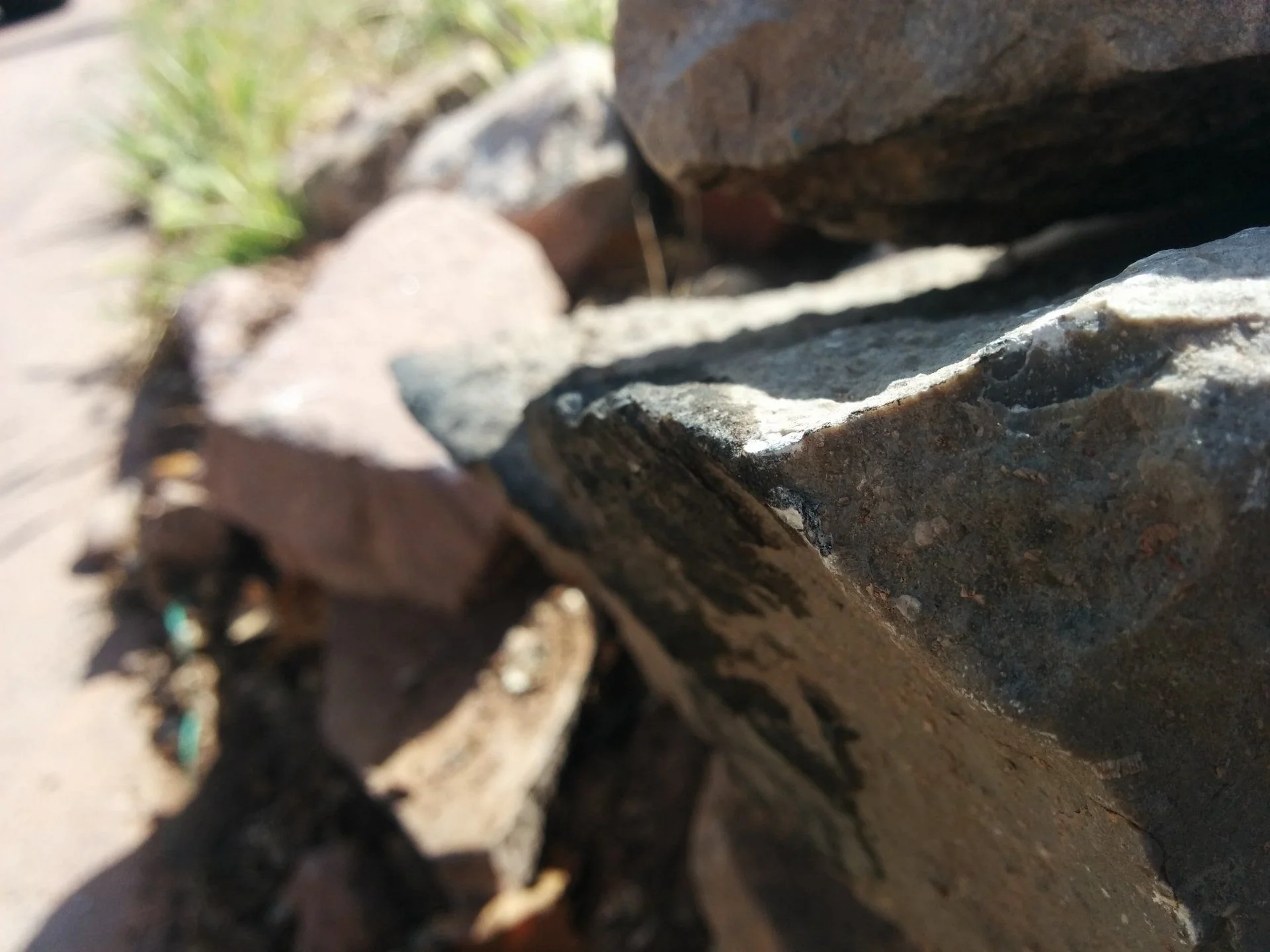 knife-edge tire slicer