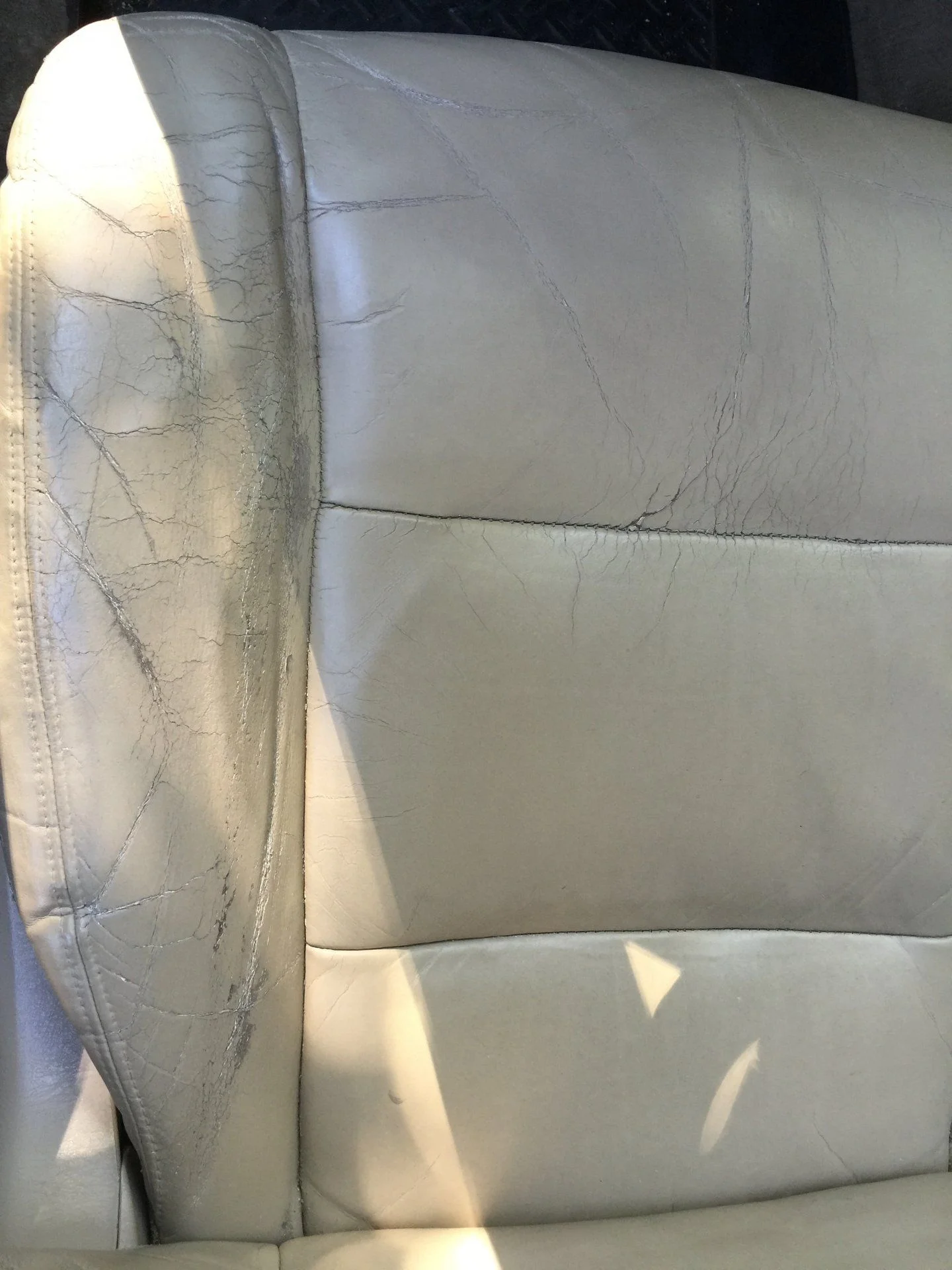 labcabLeatherique32