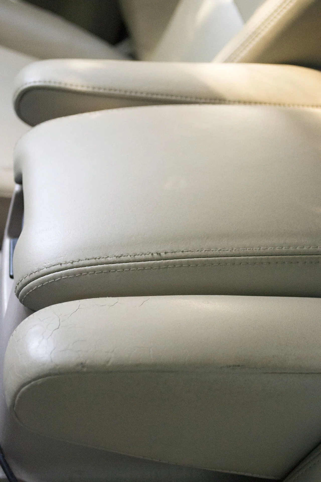 labcabLeatherique34
