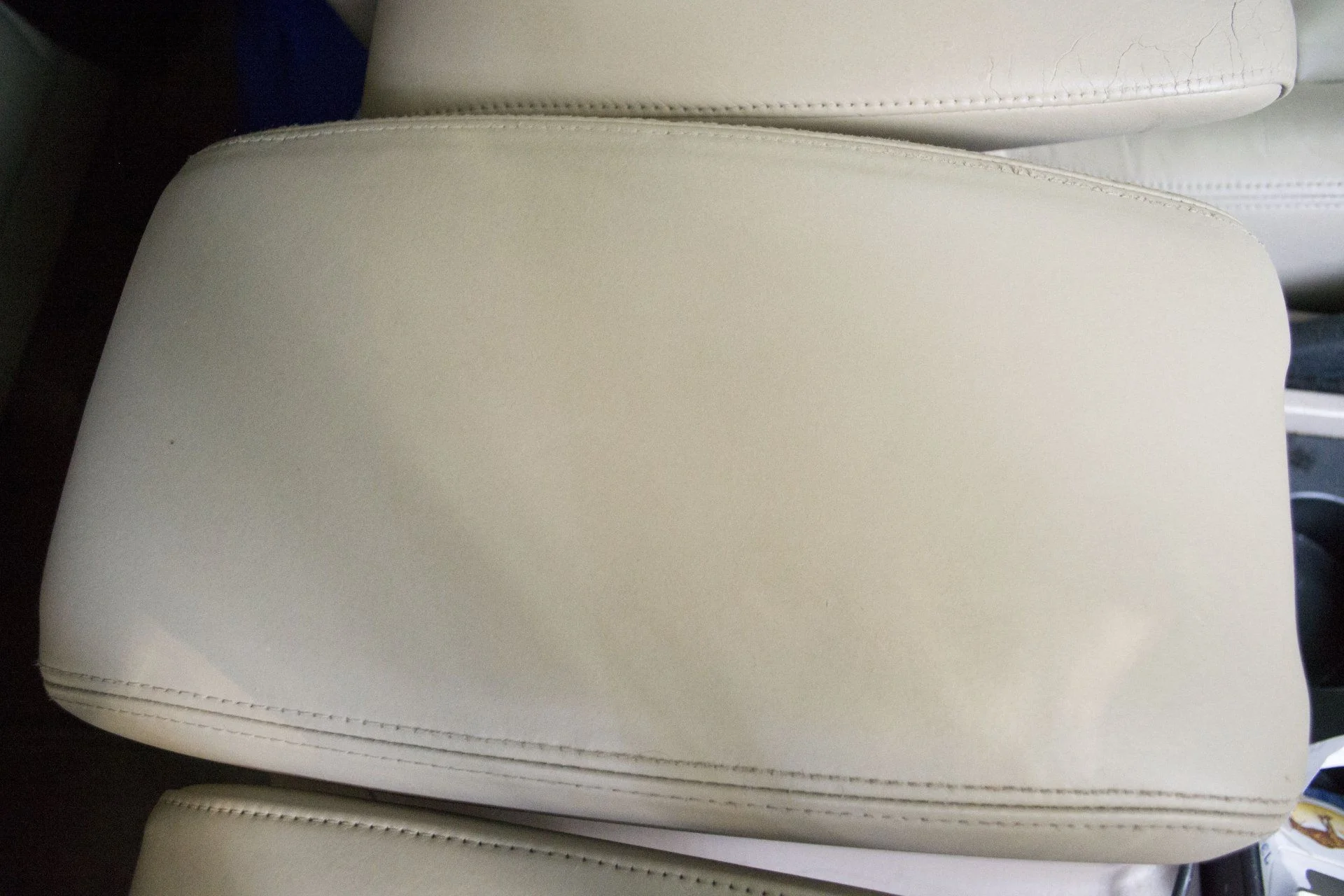 labcabLeatherique35