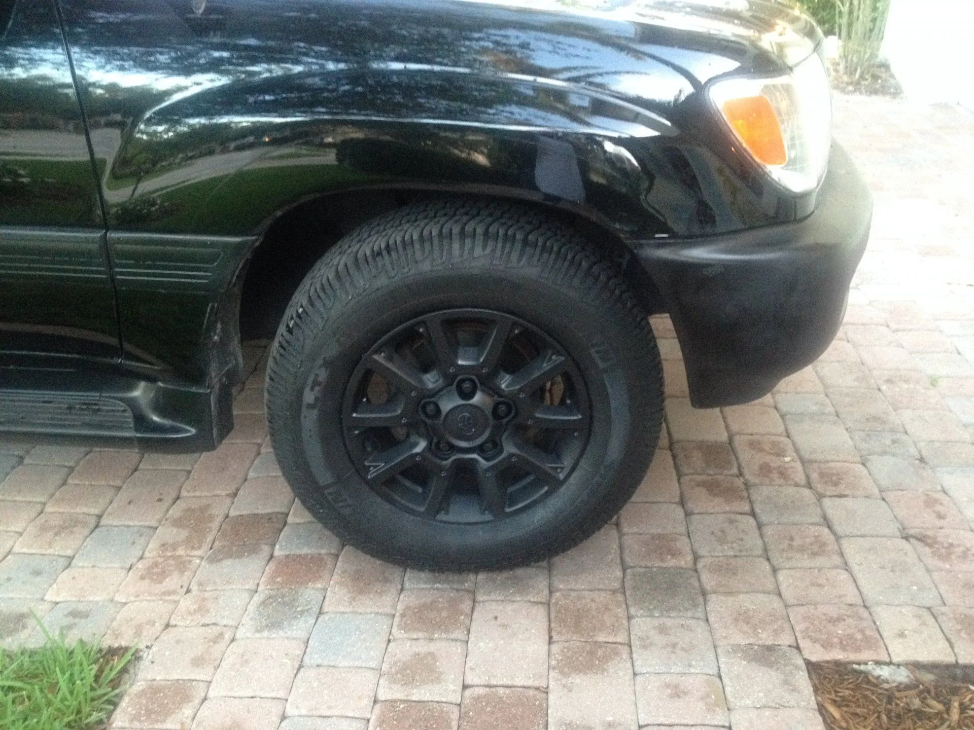 Land Cruiser 100 with Black TRD Wheels