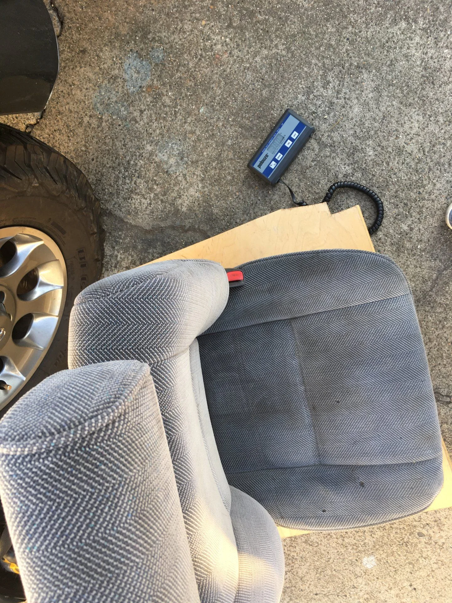 LC80 passenger seat