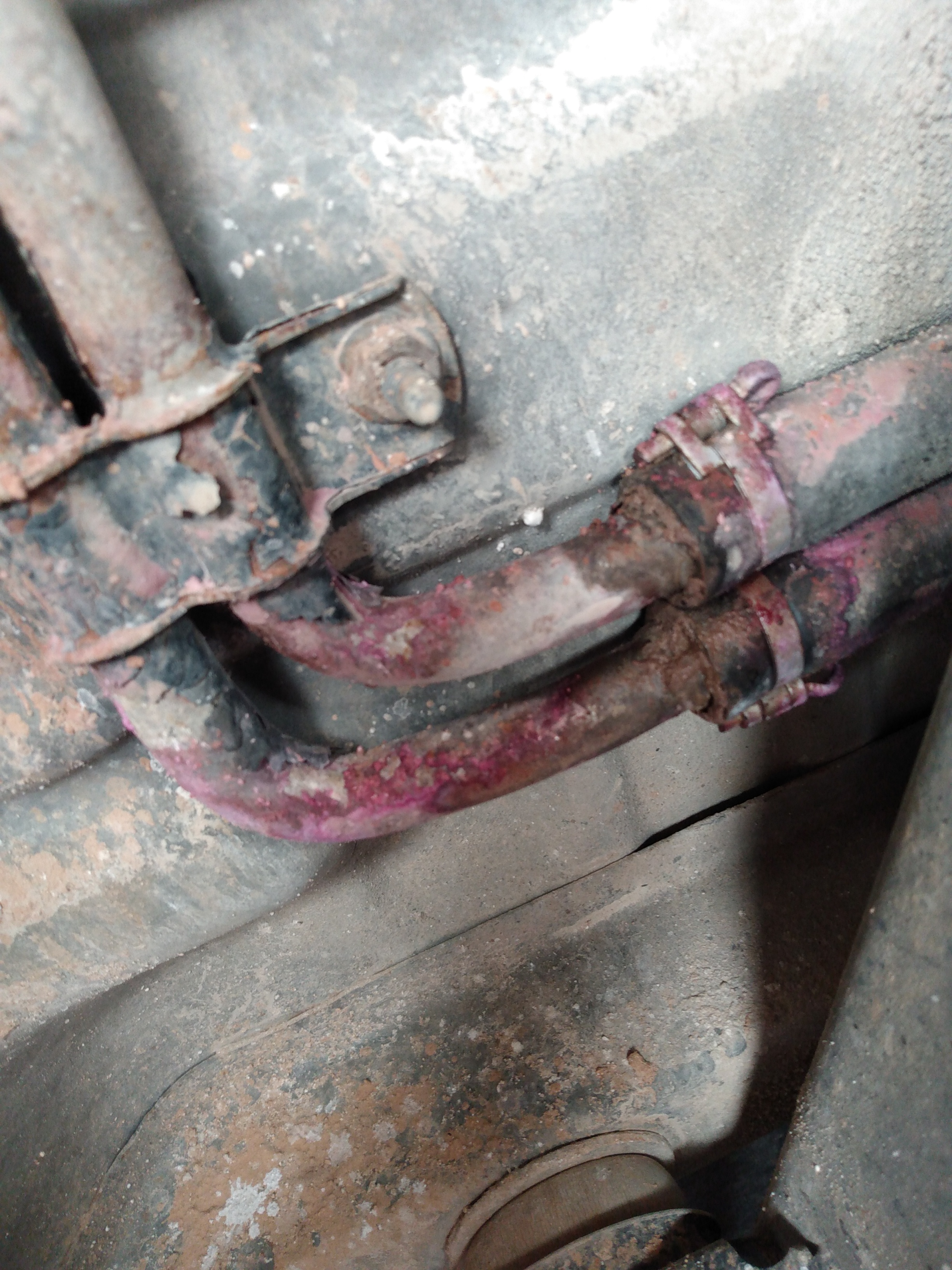 Leaking rear heater hardline connection 2