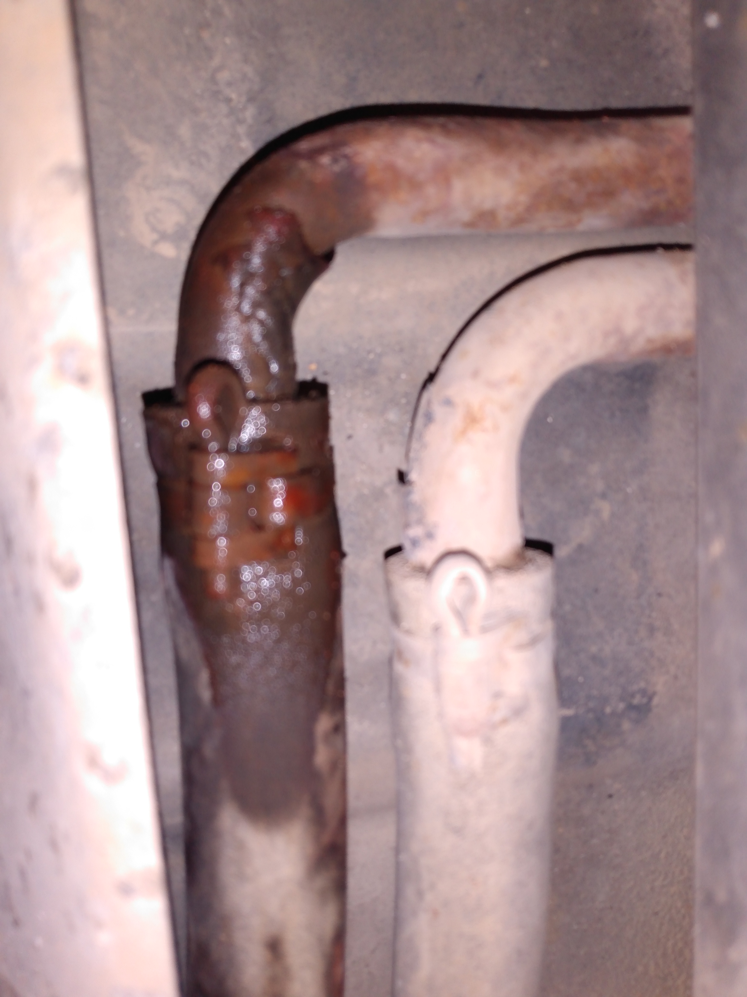 Leaking rear heater hardline connection