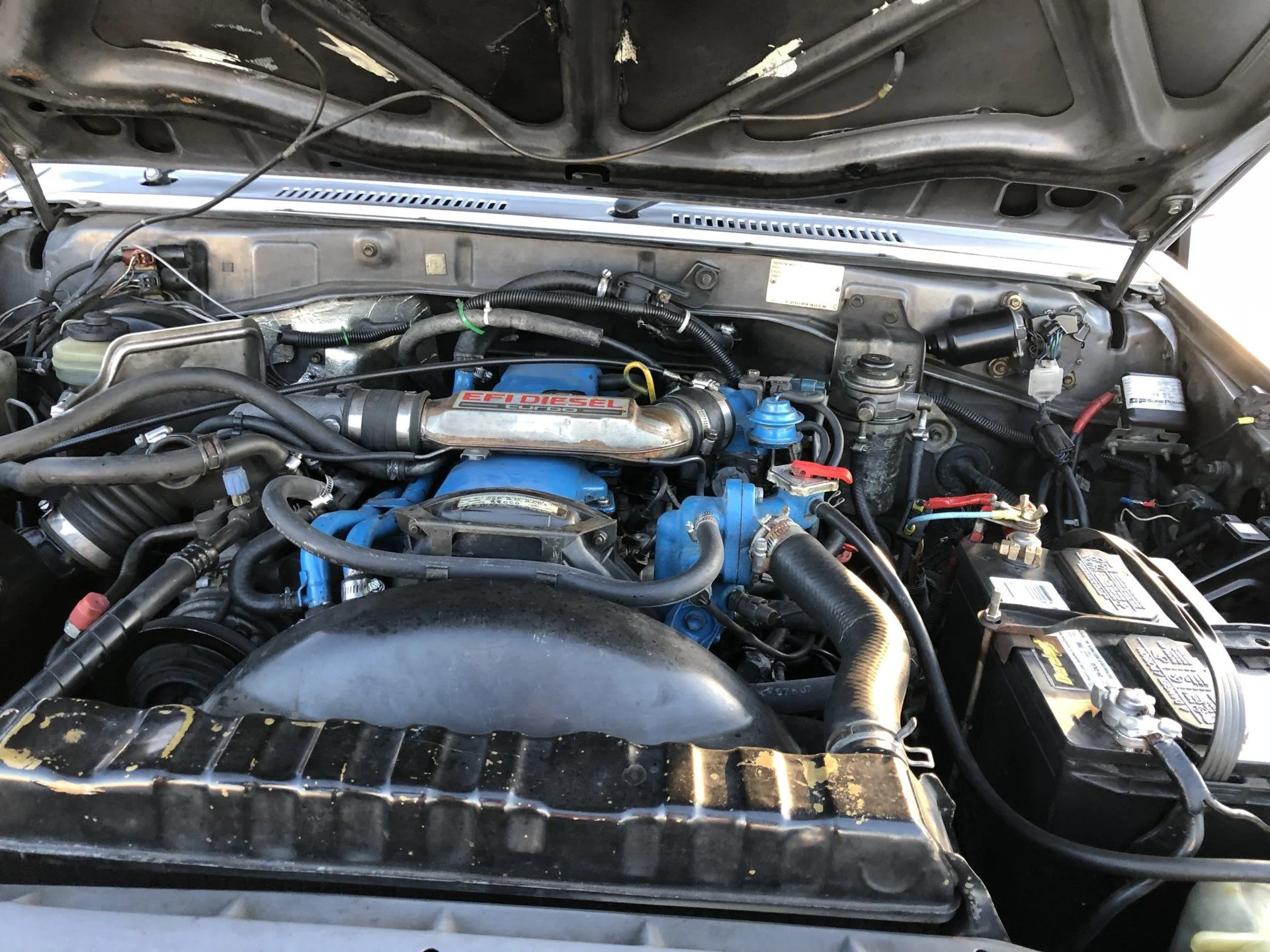 LJ78 engine bay