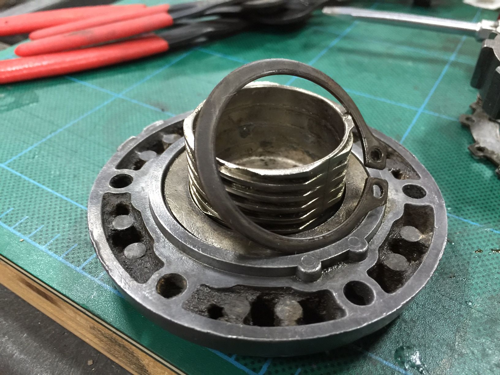 locking hub