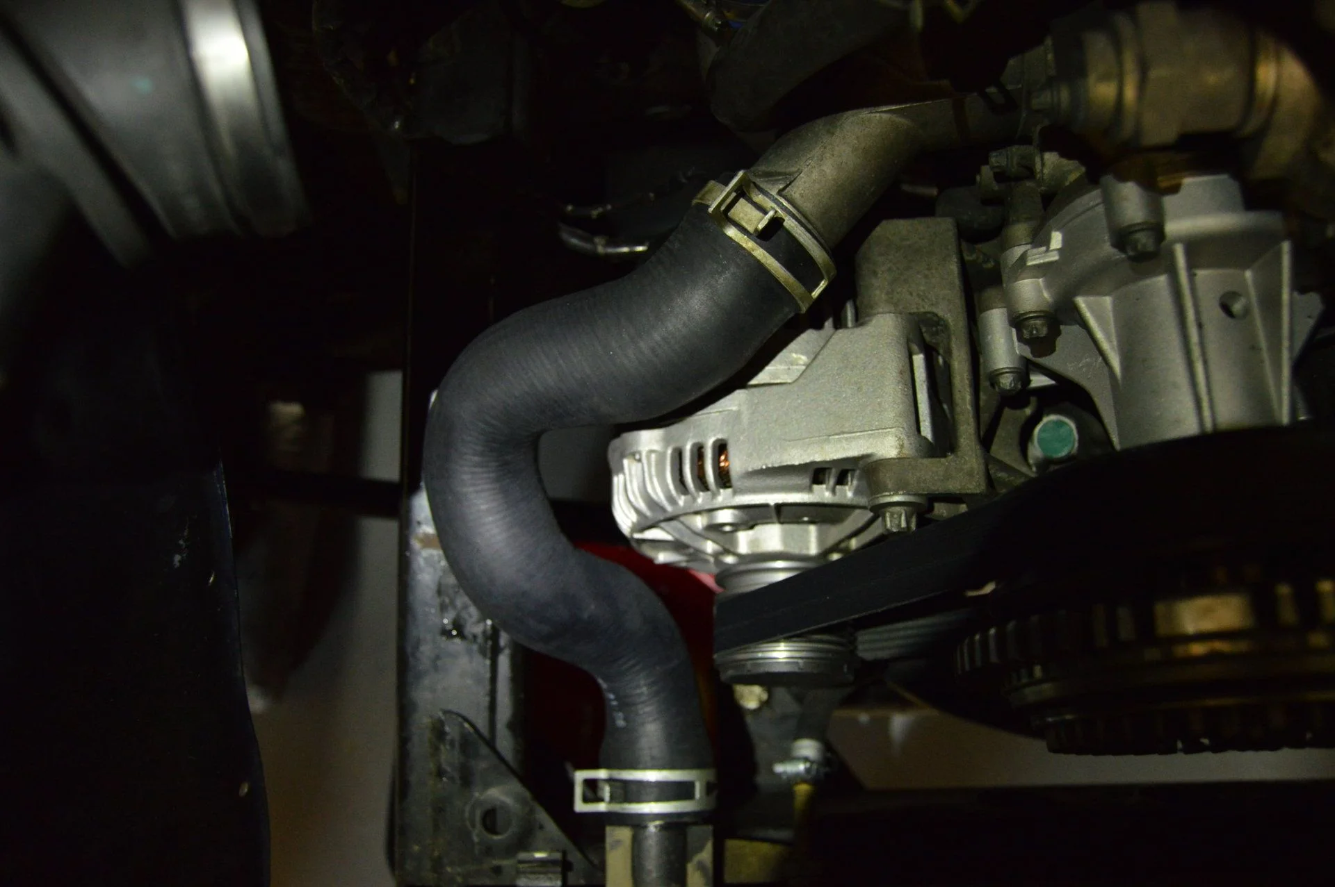 Lower radiator hose