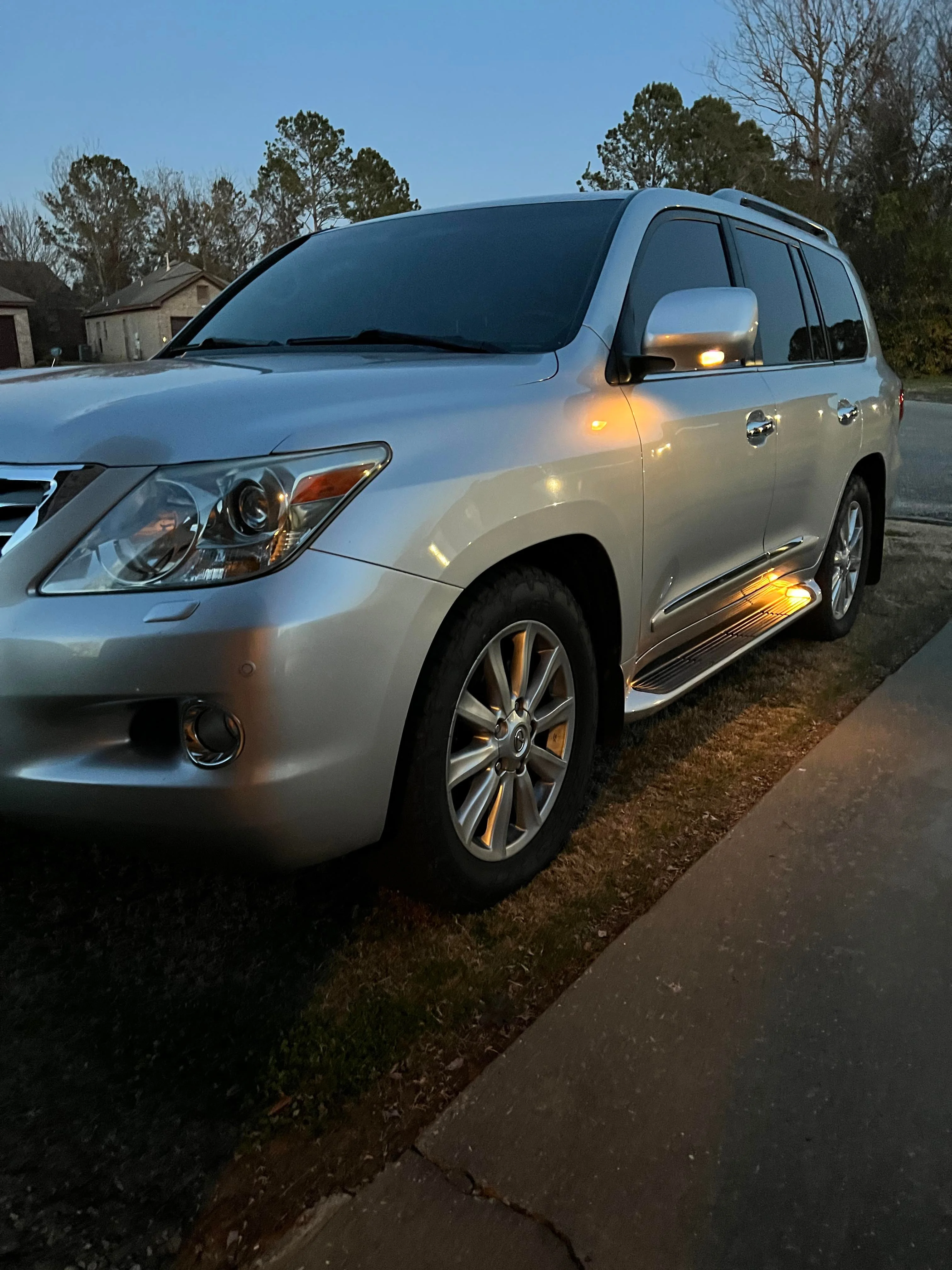 LX1.jpg