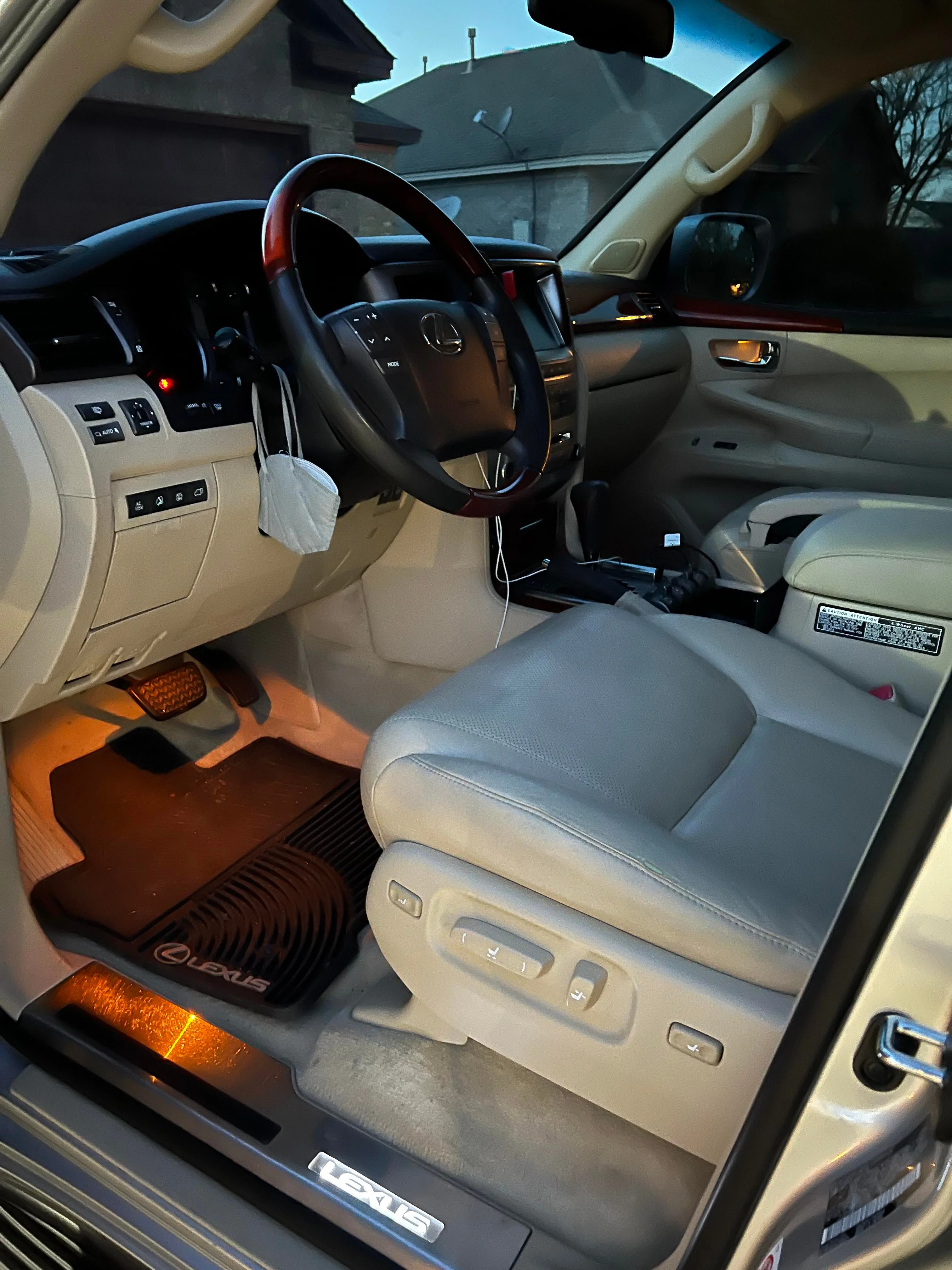 LX2.jpg