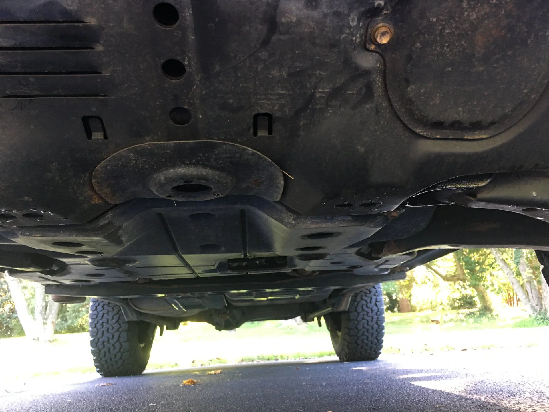 LX470 underbody front