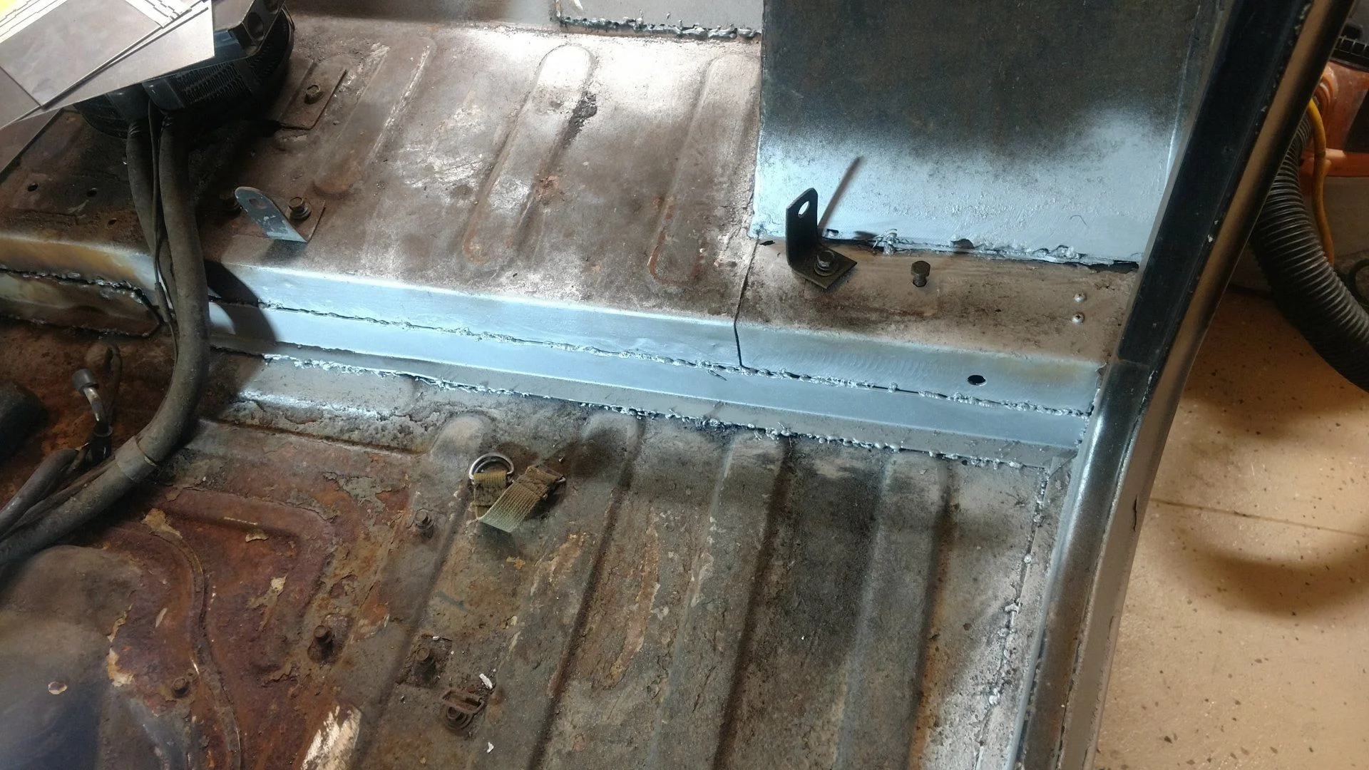 Mid-bed seam patched