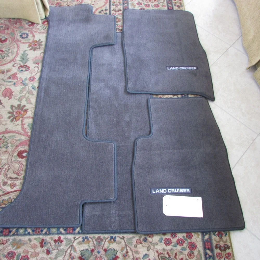 For Sale Oem Floor Mat Set For 80 Series New Never Used