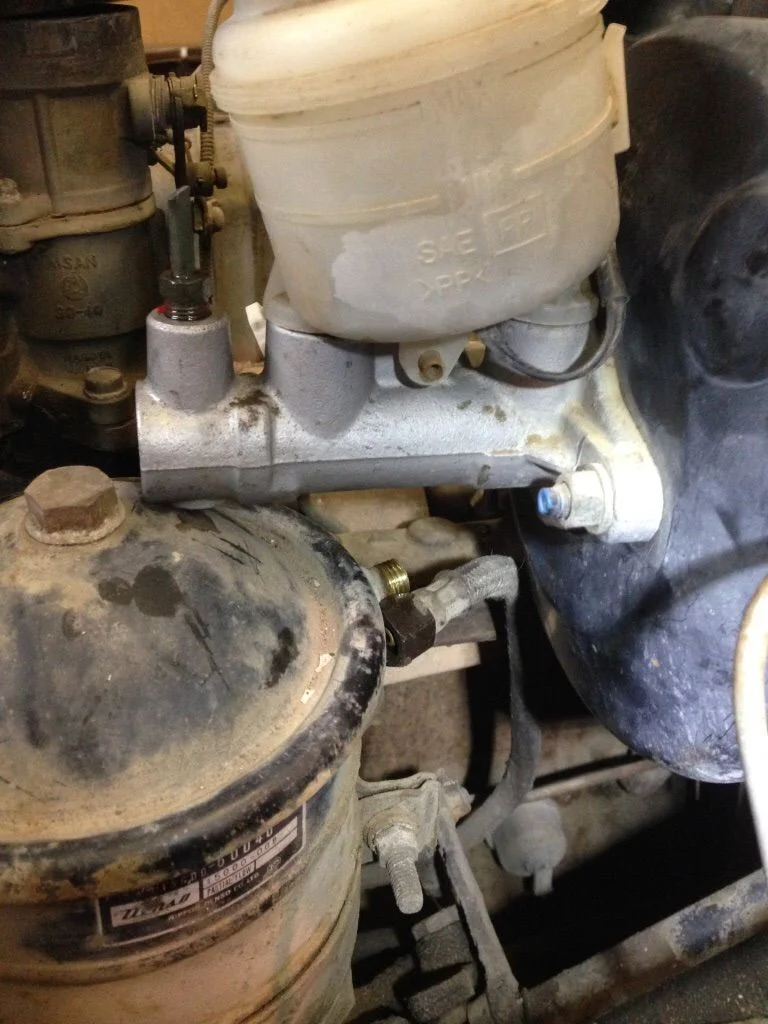 Oil line issue