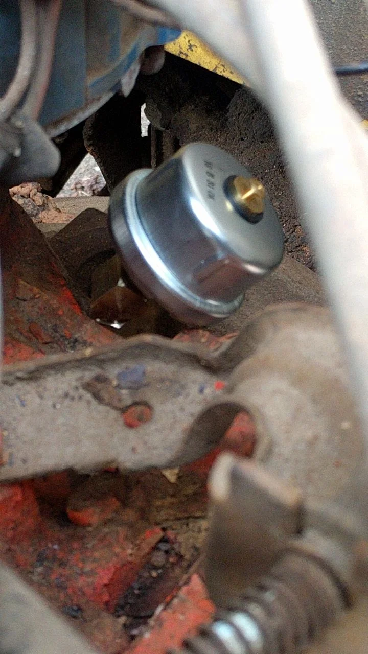 Oil pressure sender with extension