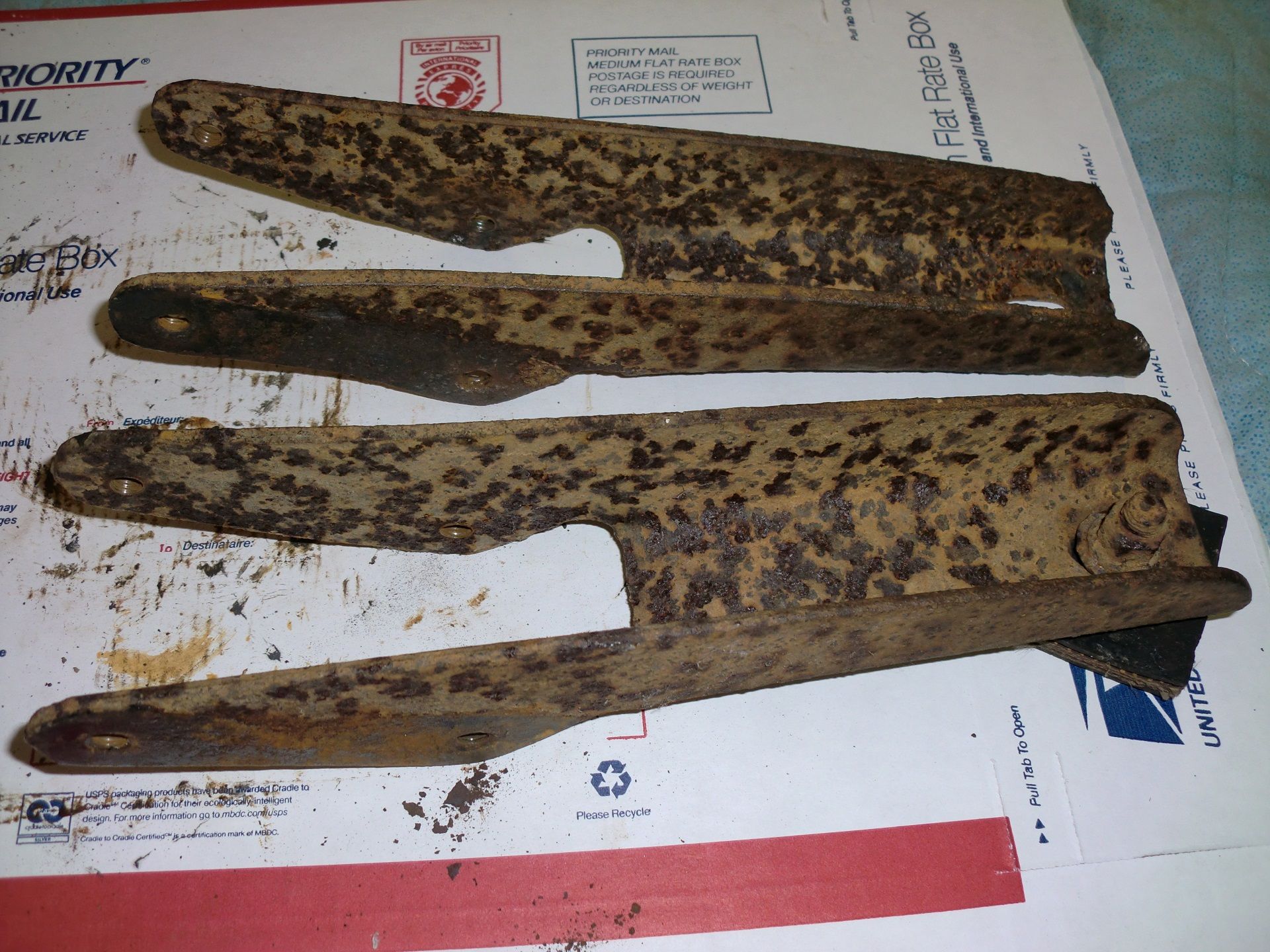 Outrigger running board brackets
