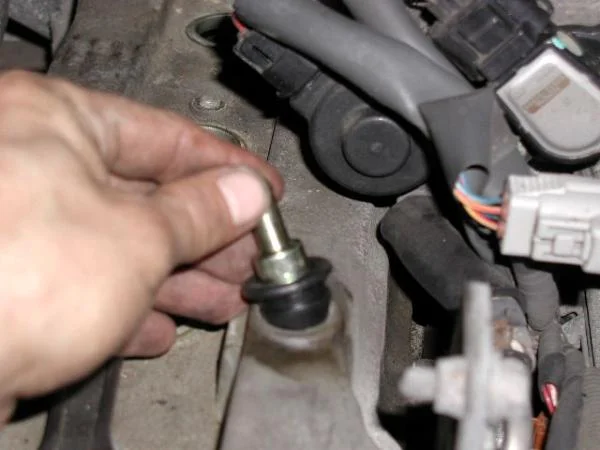 PCV valve and grommet