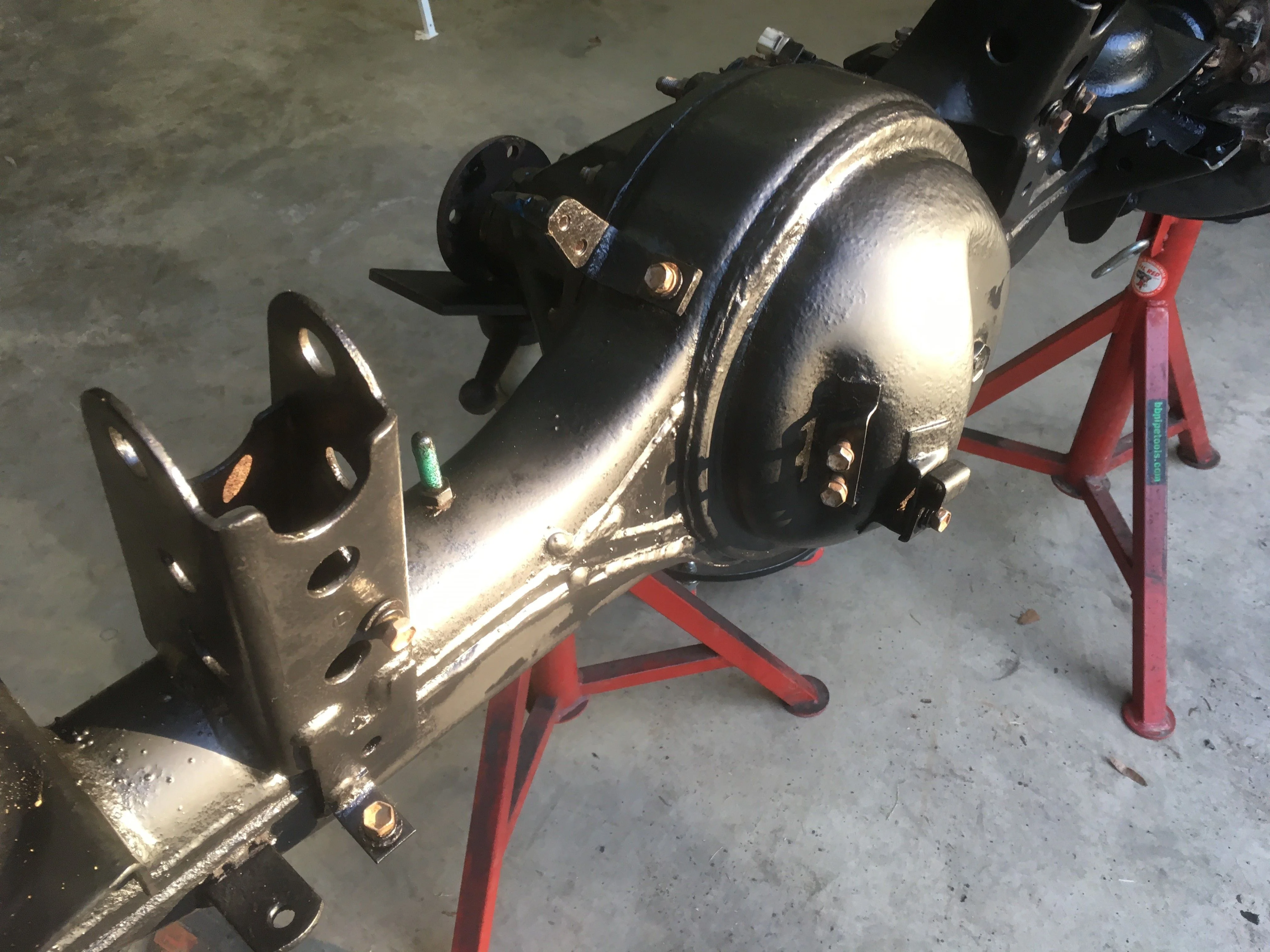 R Axle new.jpg