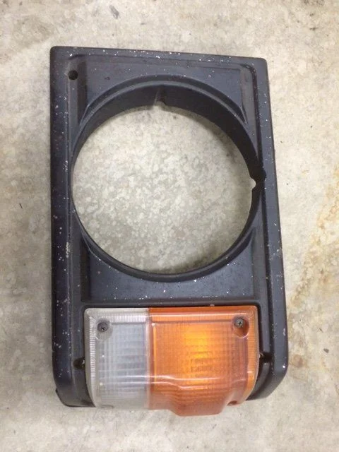 R bezel