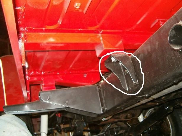 Rear Body Mounting Bracket 51741-60010
