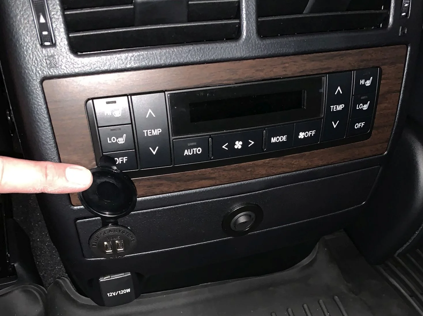 Rear Console New Outlets and Switch Cover Open.jpg