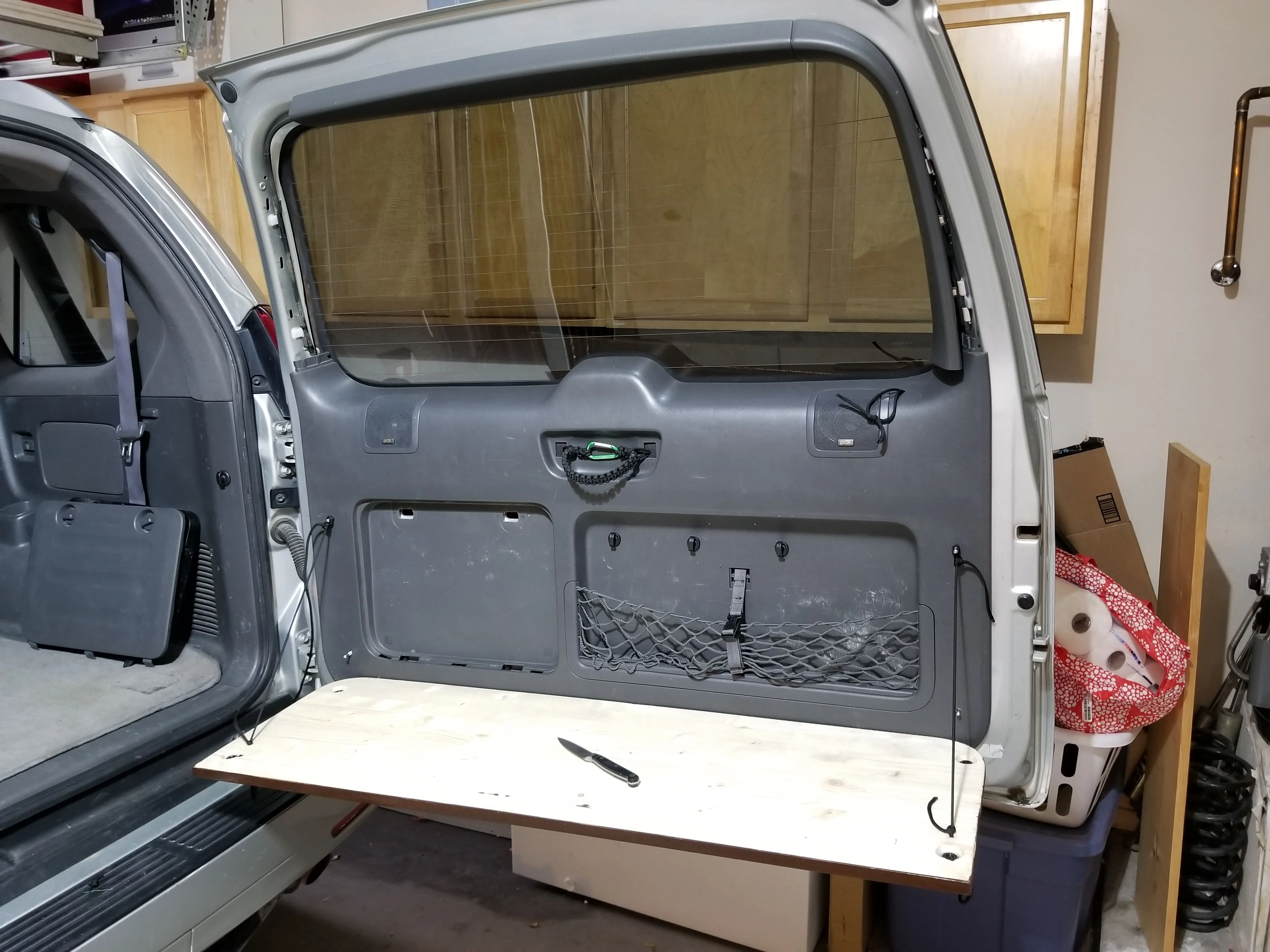 Rear door table16.jpg