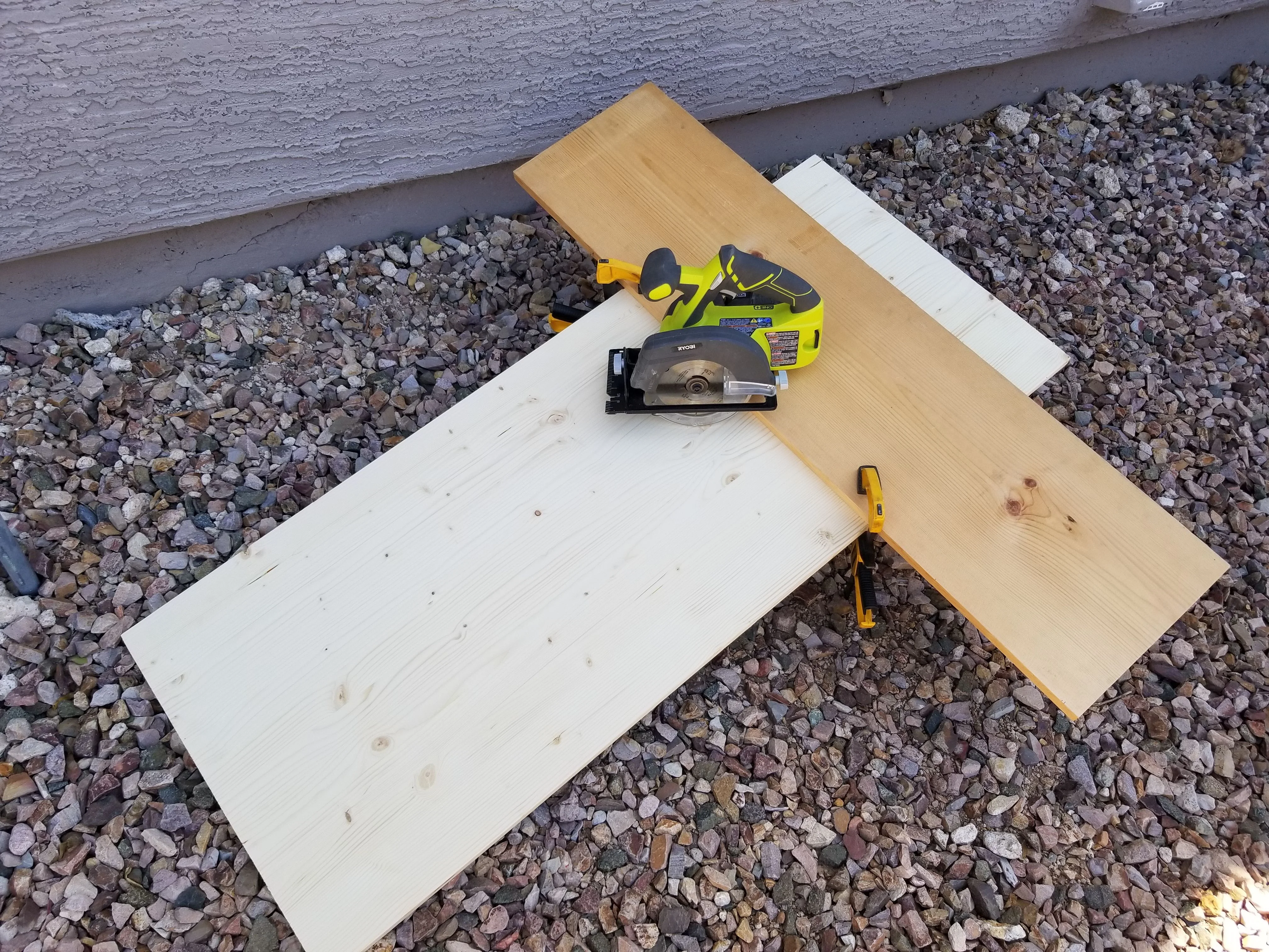 Rear door table8.jpg