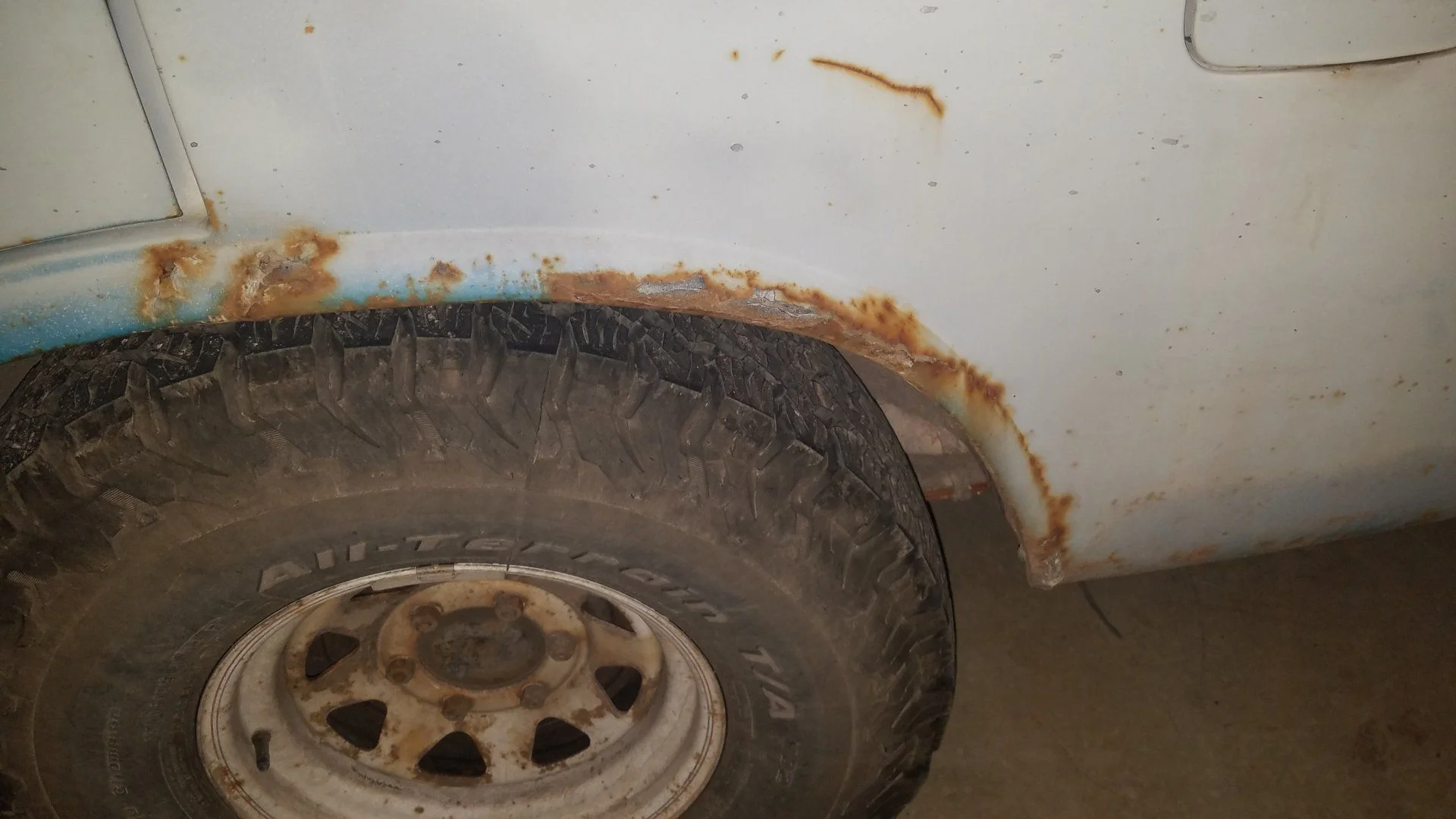 Rear Fender well