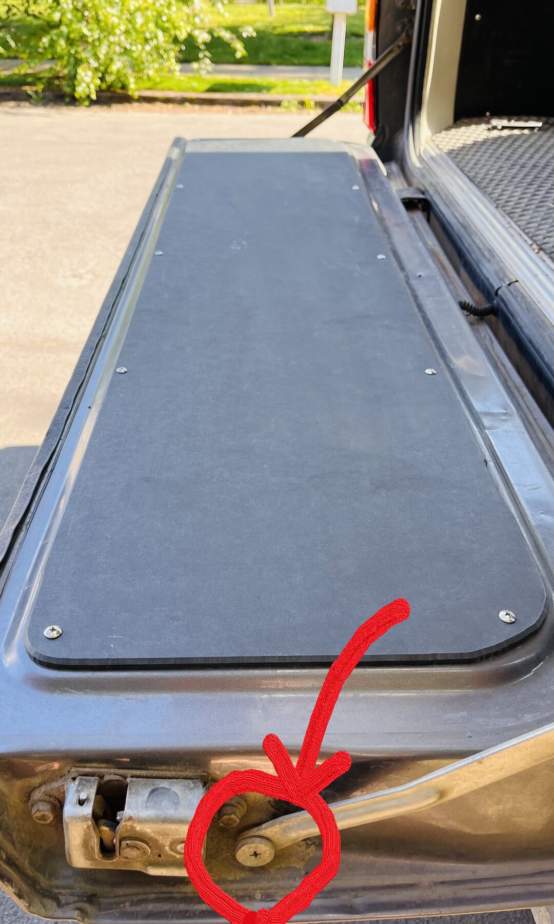 rear gate bolt.jpeg