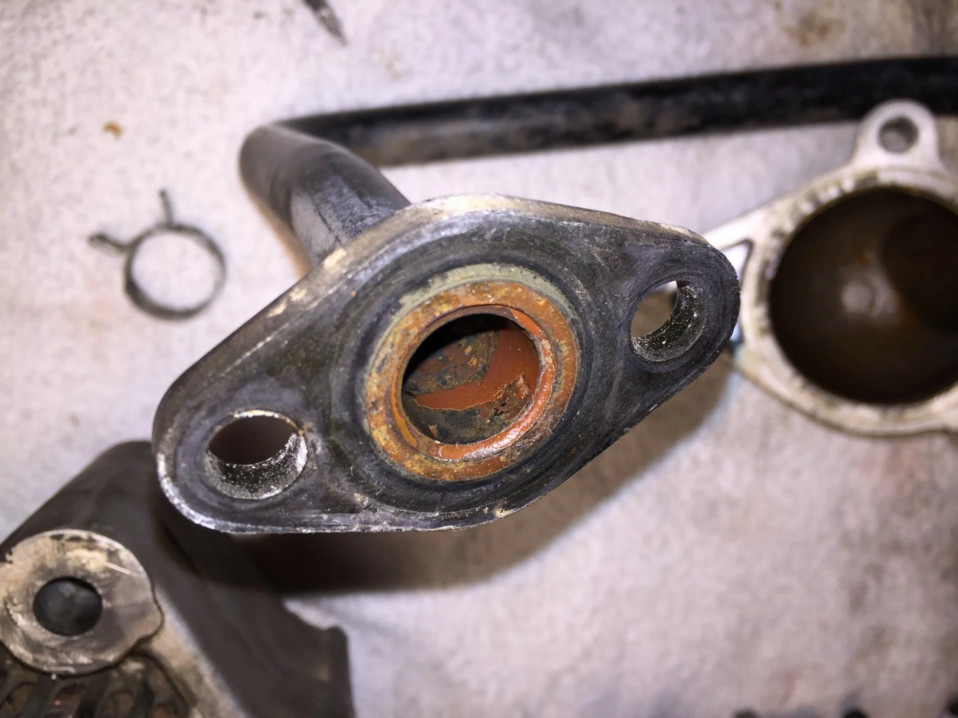 rear heater pipe