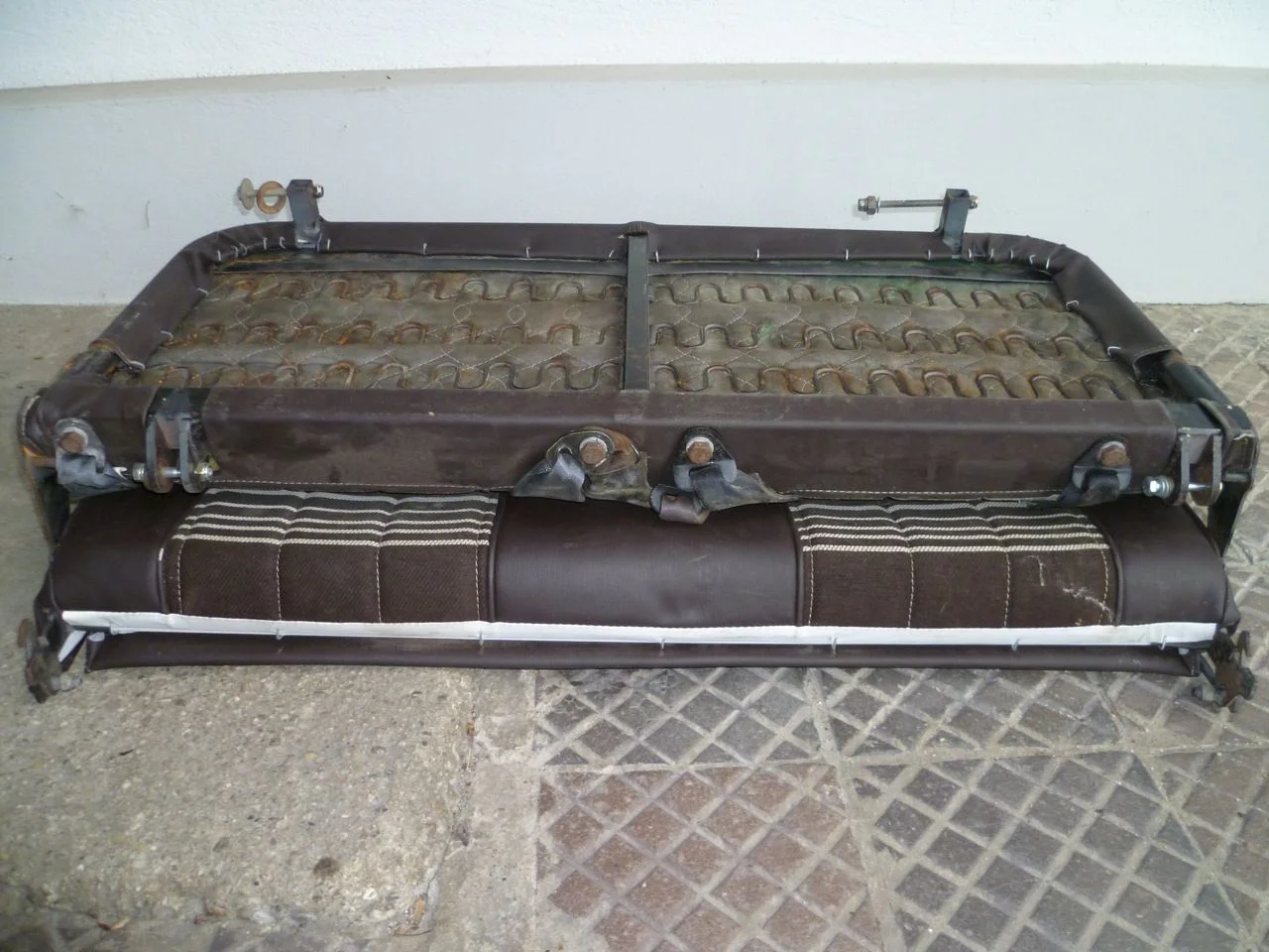 rear seat - back view