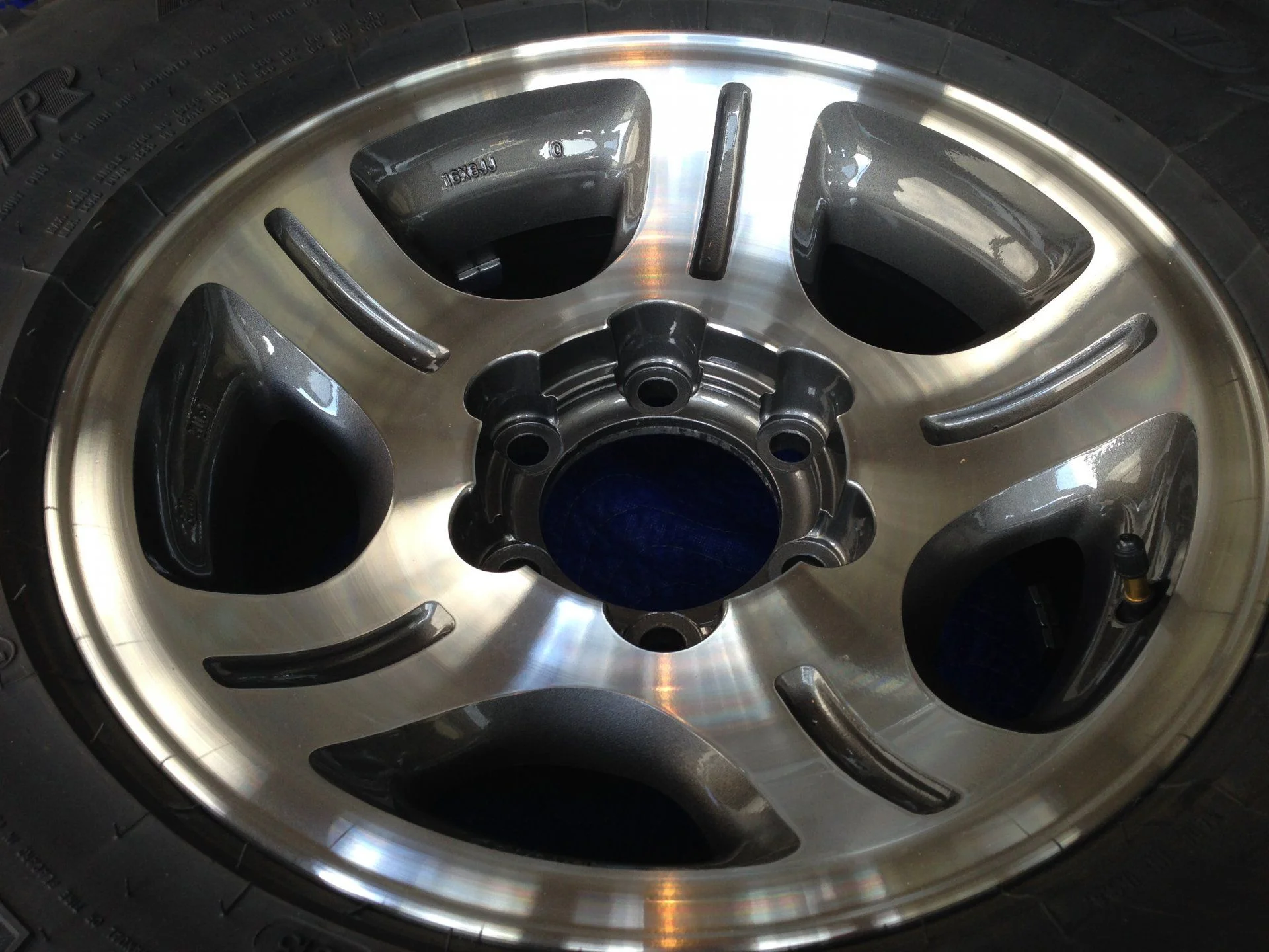Refinished LX450 Rim