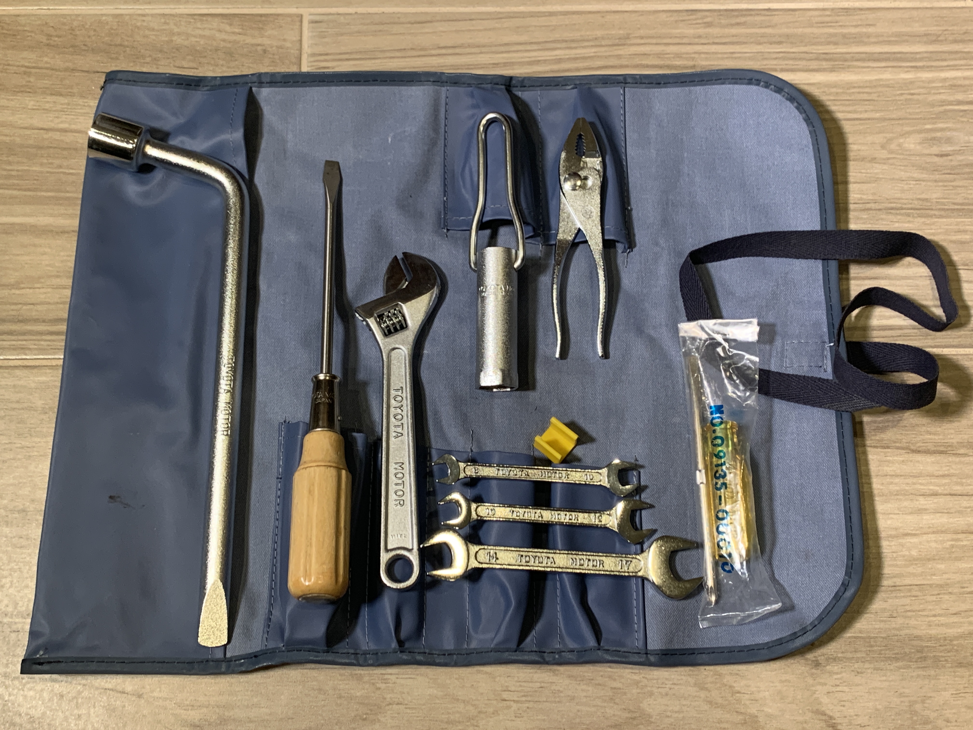 Roll 1 Tools