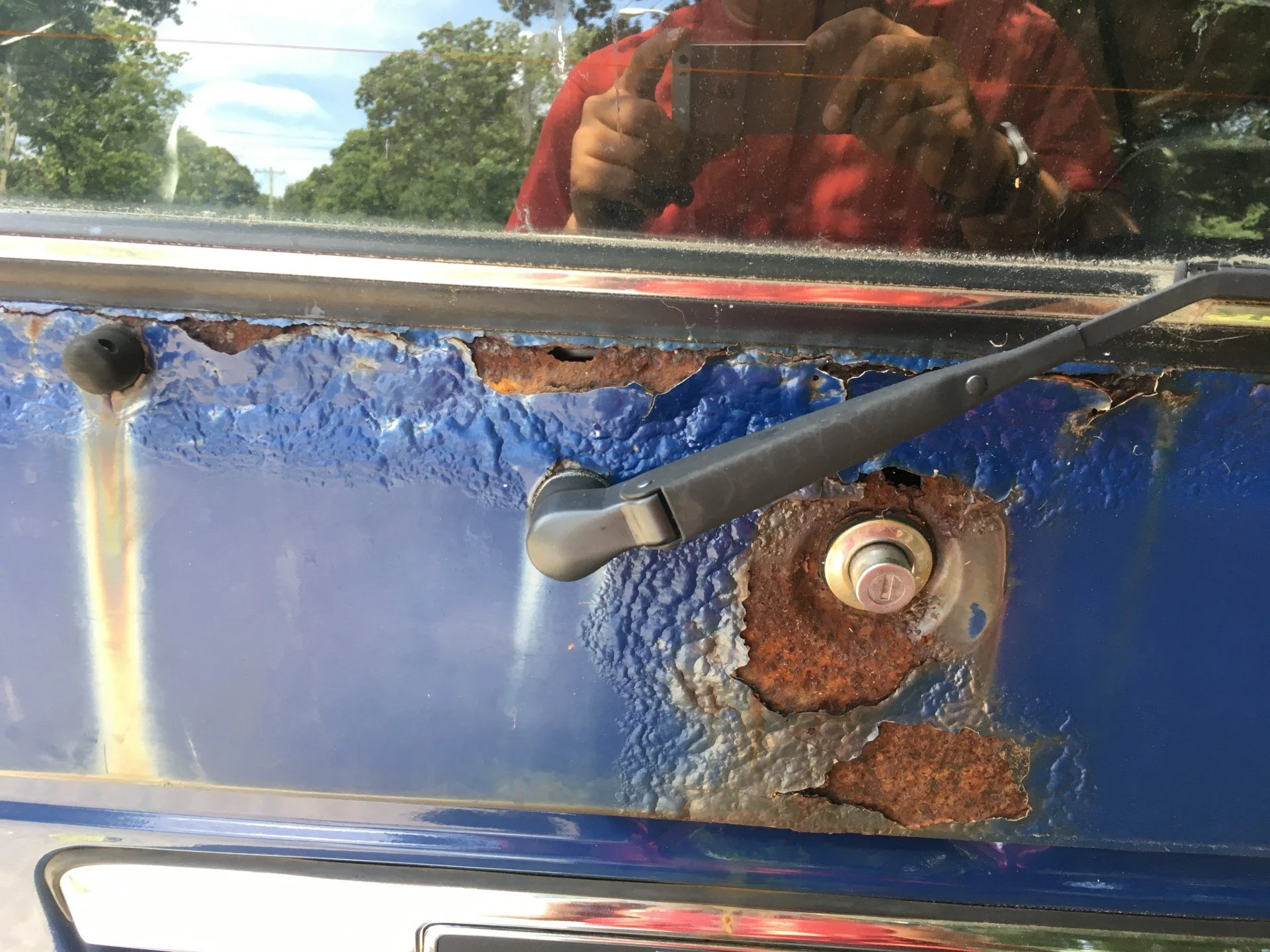 rusty tail gate