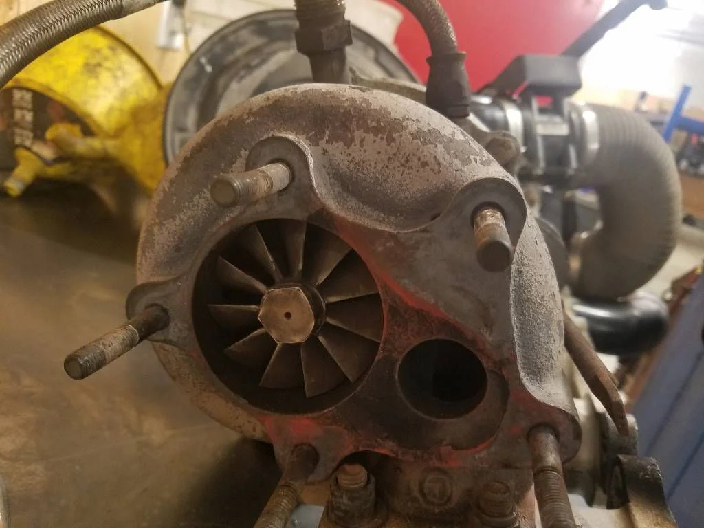 Safari 5 Bolt Housing 1