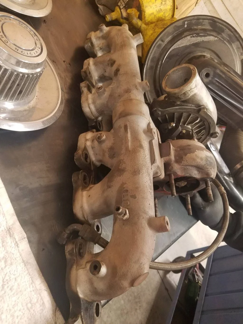 Safari Turbo Cracked Manifold 1