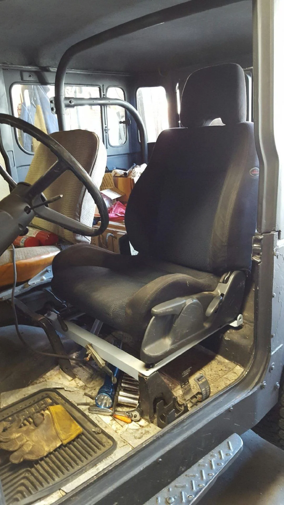 Seat and crappy floor