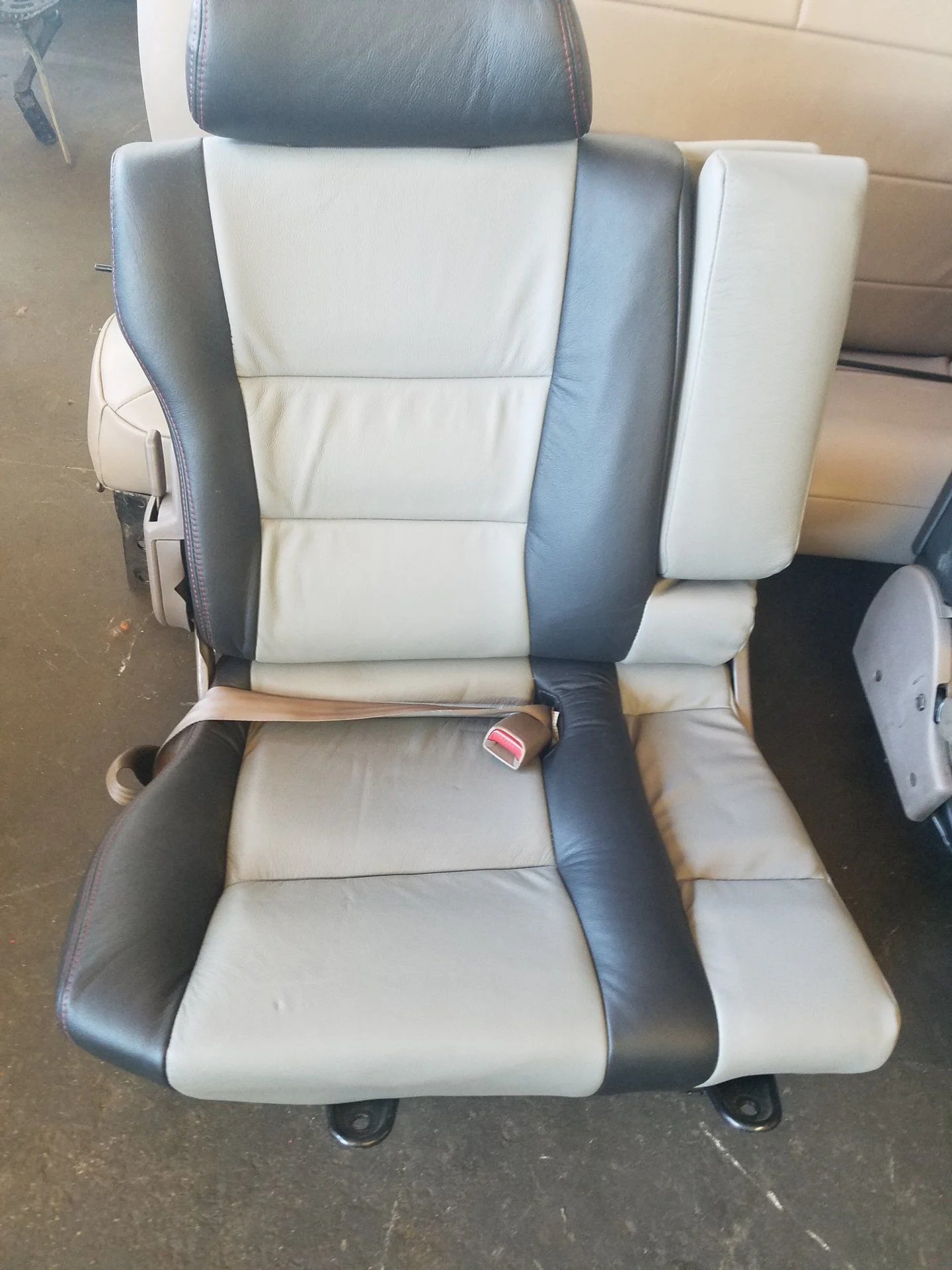 Seats FJ80