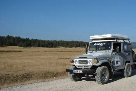 sedat's FJ40 01

Aladaglar / Turkey Summer