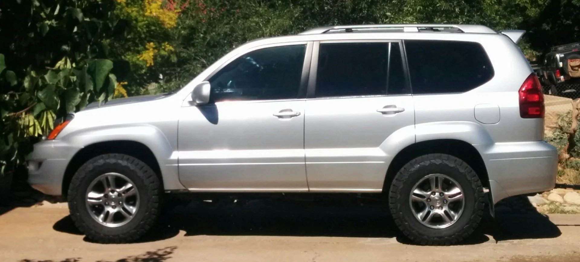 sunny (slight telephoto) profile new tires