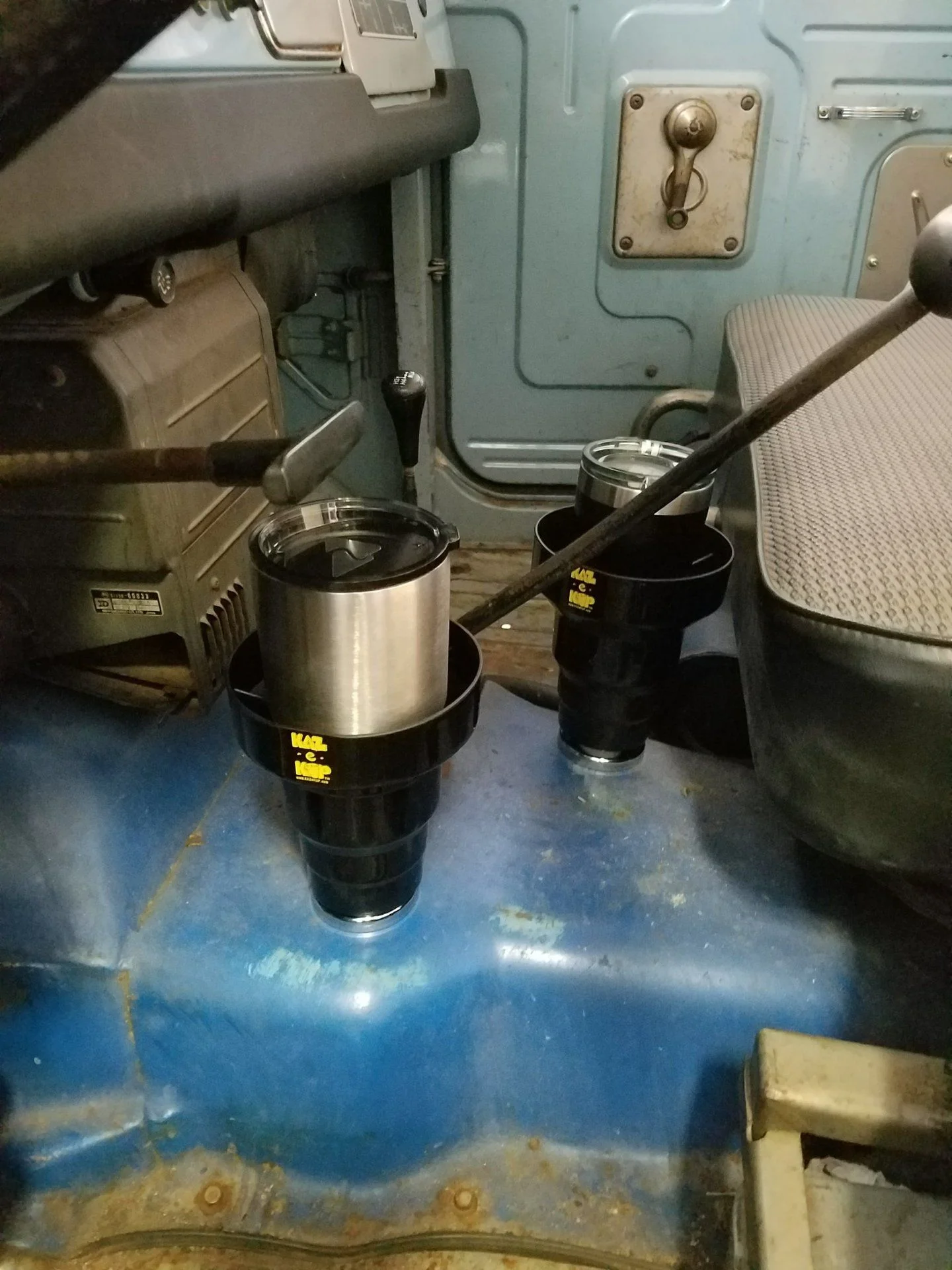 The 20 and 30+ oz insulated coffee cups