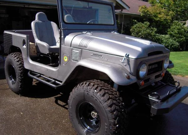 The passenger side view, not too bad looking, I think anyways.