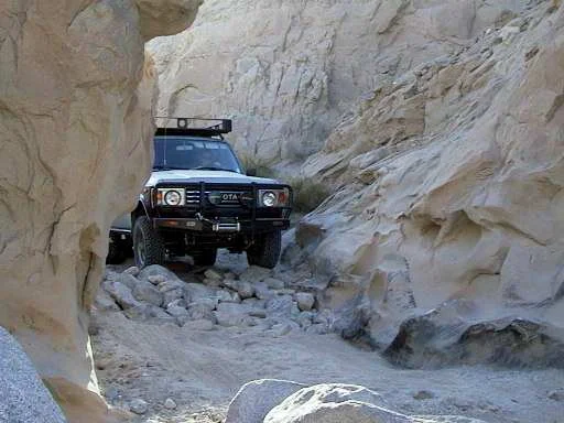 The squeeze at Diablo Dropoff in SoCal desert